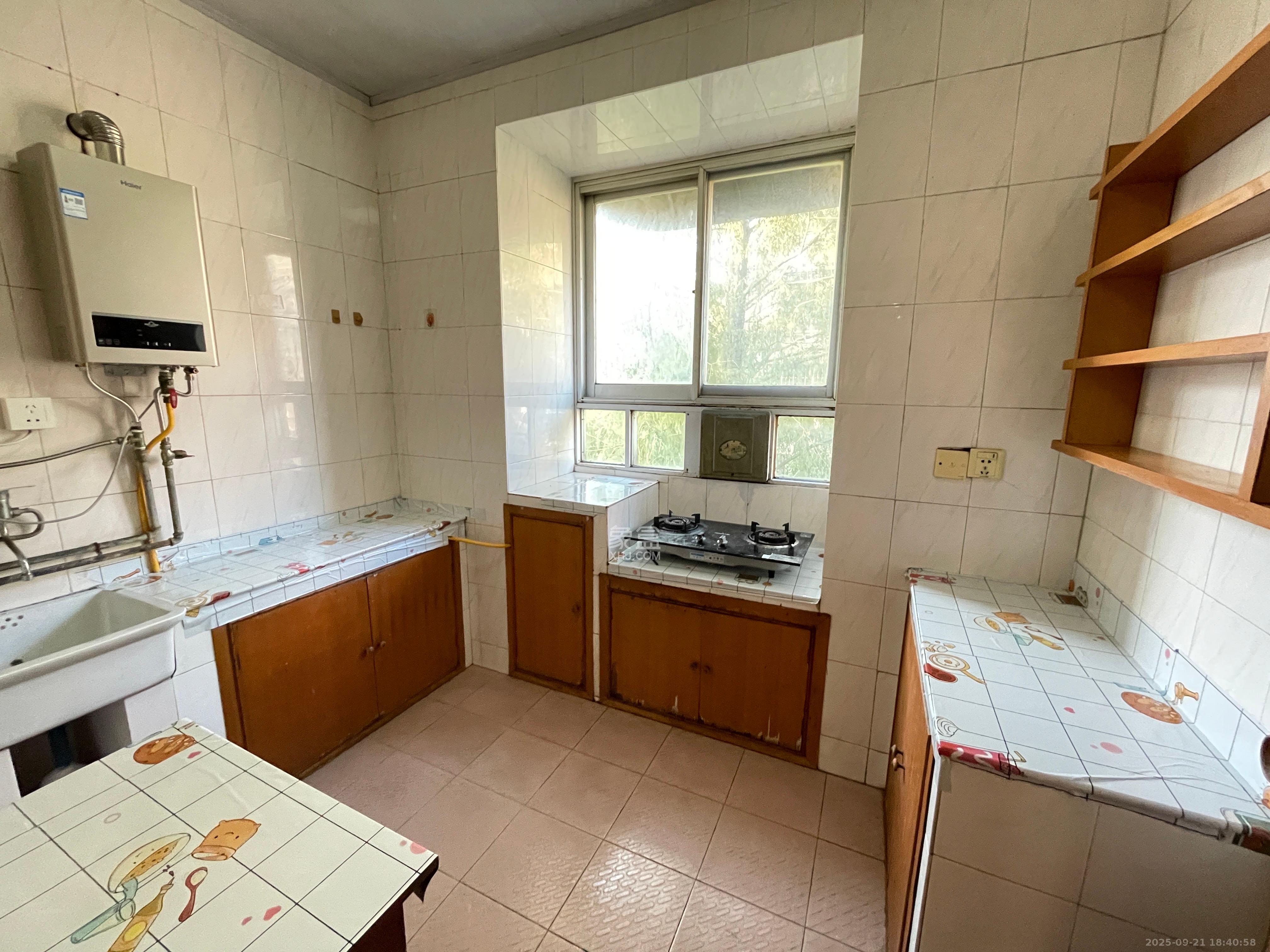 航天大院  3室2厅1卫    1800.0元/月室内图