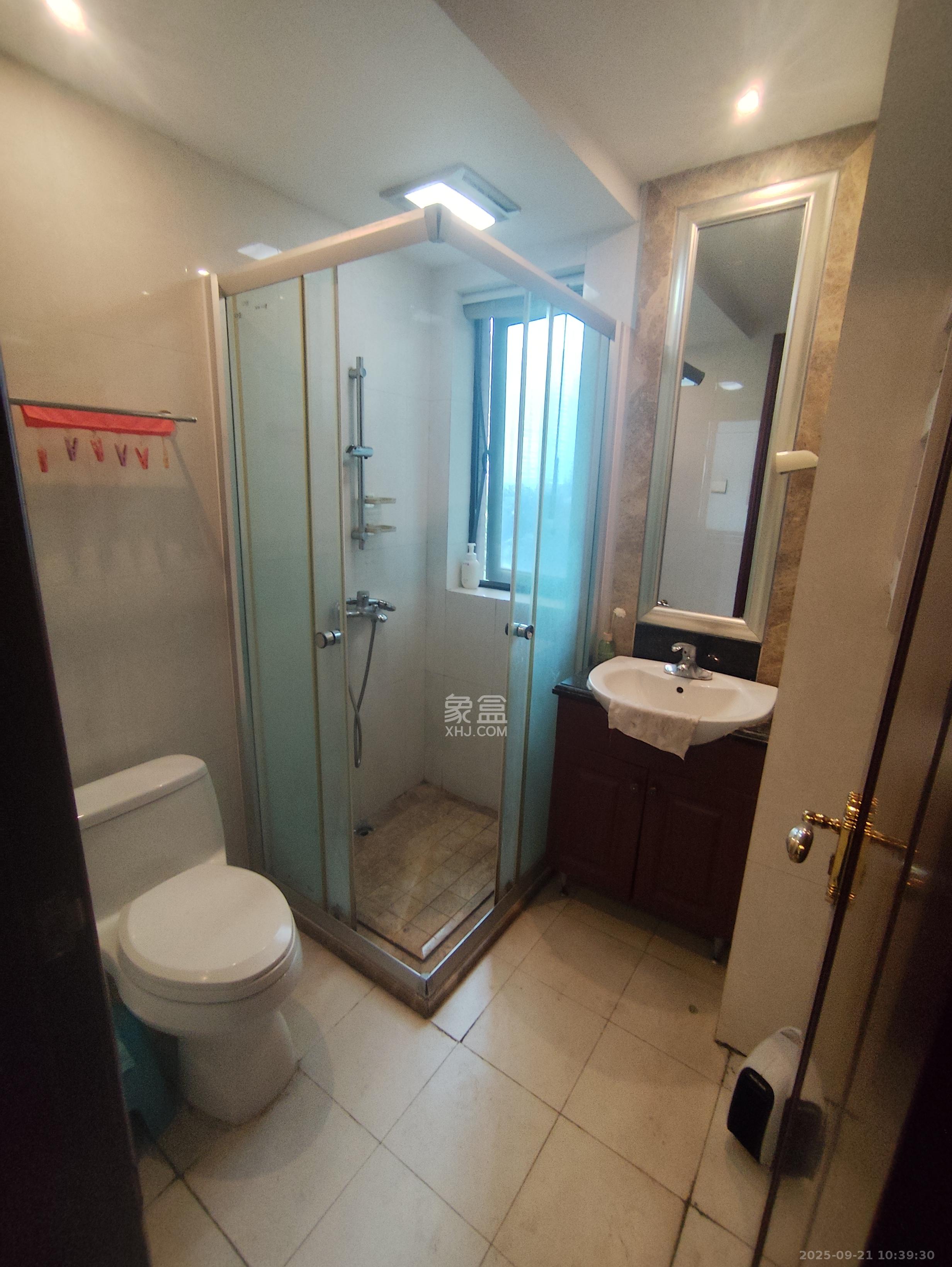 恒大绿洲 2室1厅1卫 2200.0元/月 恒大绿洲 2室1厅1卫 2200.0元/月室内图