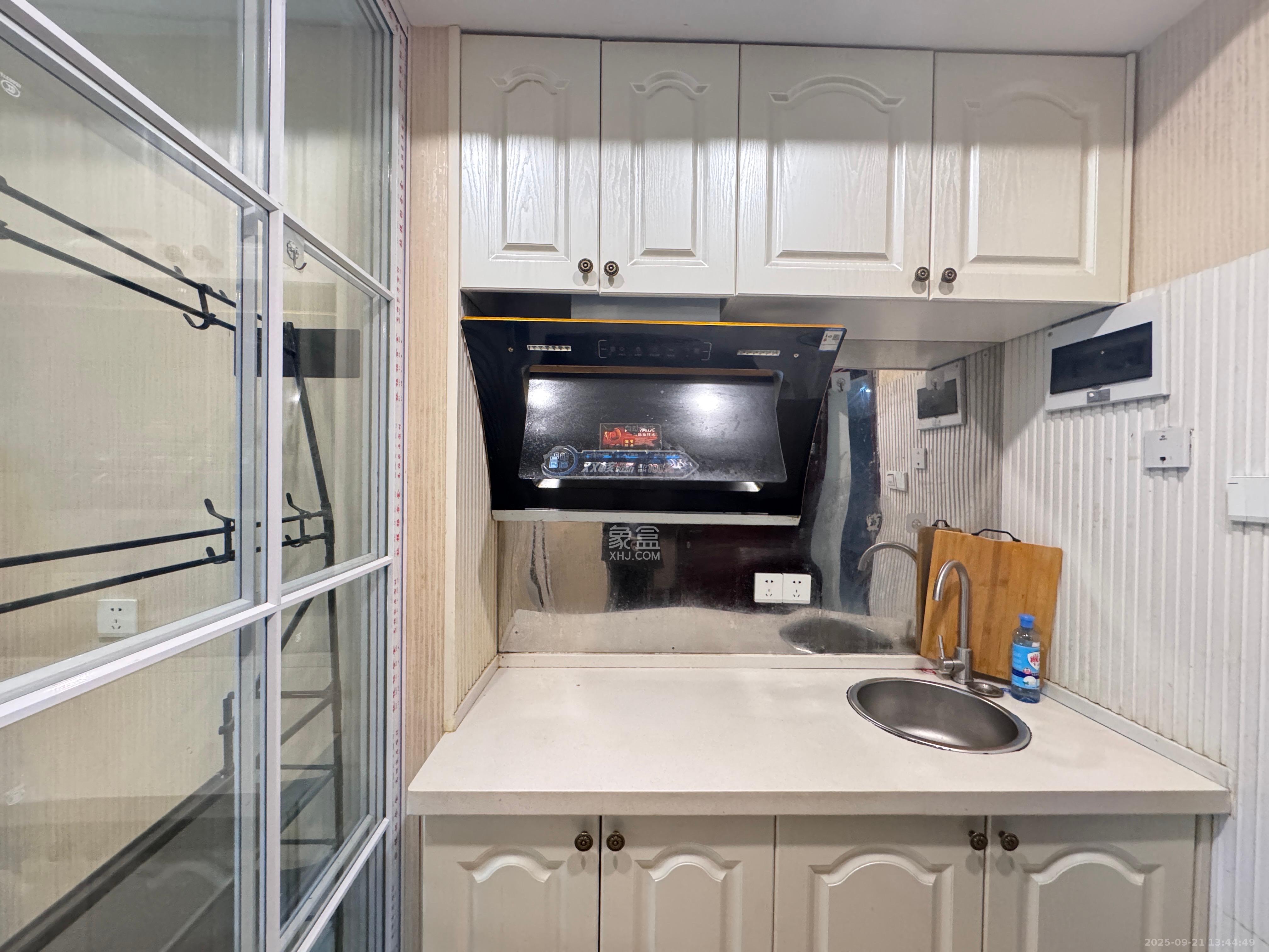 高升时代广场(冠铭商务中心) 1室1厅1卫 1450.0元/月 高升时代广场(冠铭商务中心) 1室1厅1卫 1450.0元/月室内图