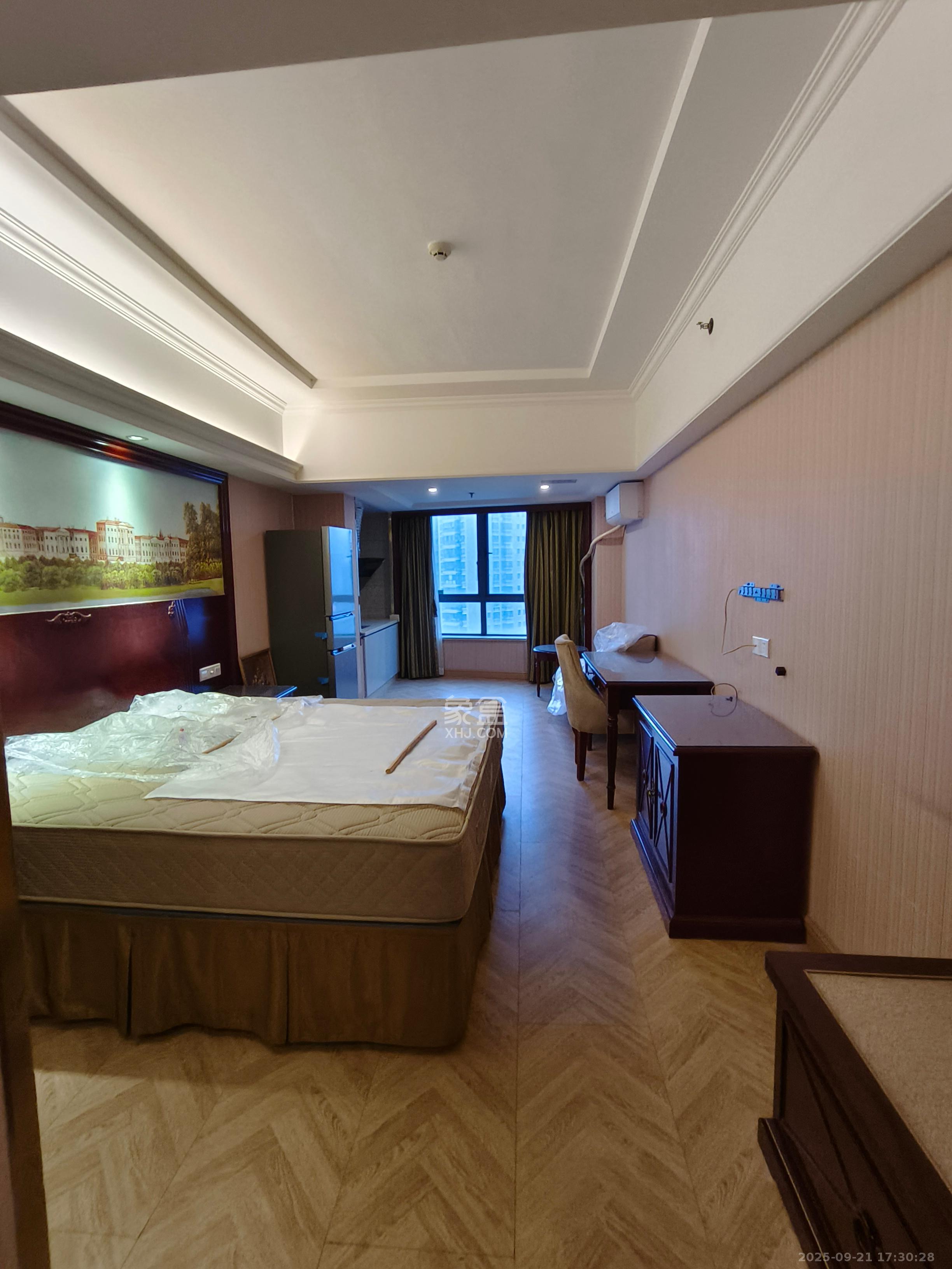 海德公园  1室1厅1卫    1200.0元/月