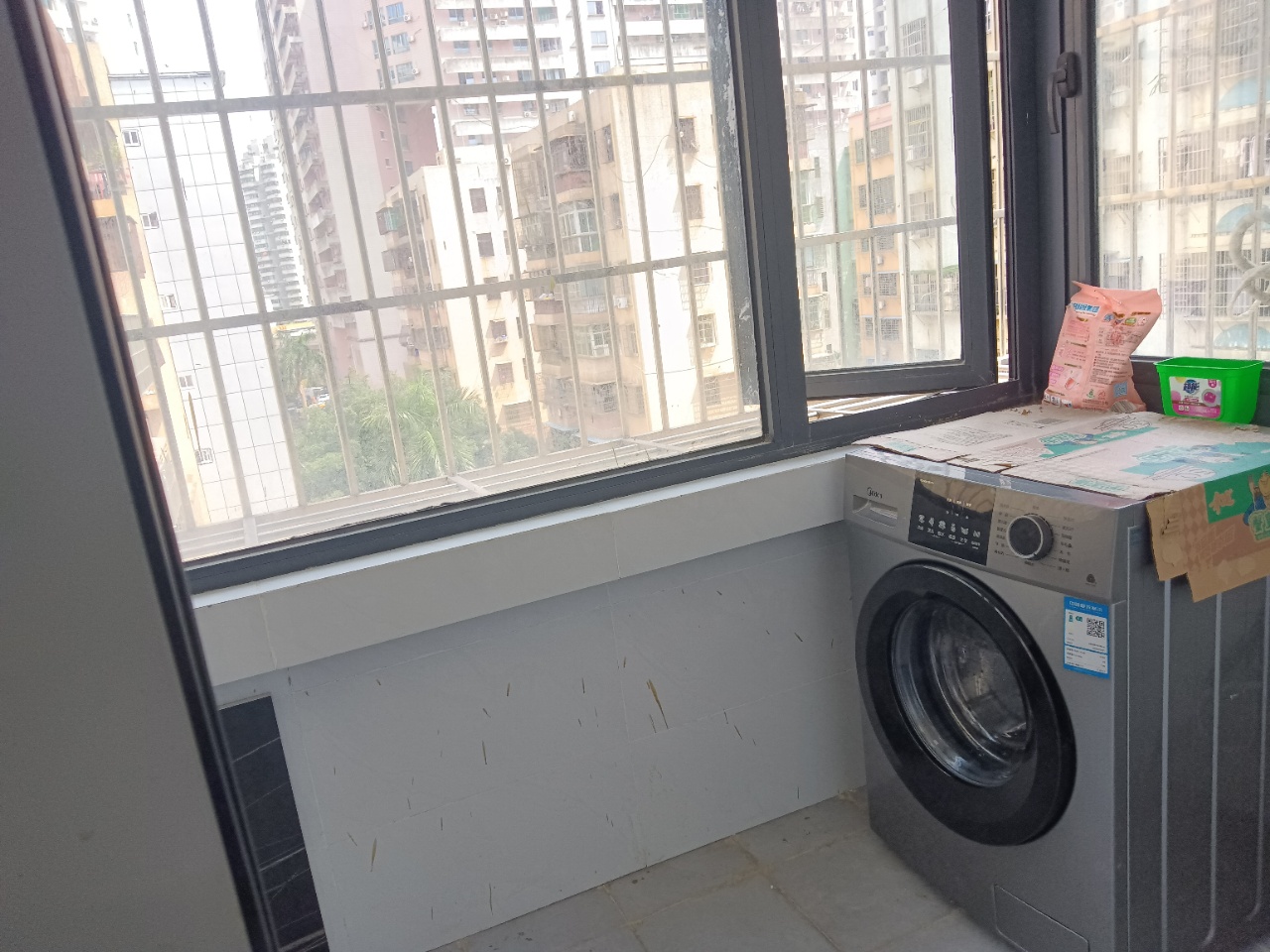 傍海小区 3室2厅1卫 2900.0元/月 傍海小区 3室2厅1卫 2900.0元/月室内图