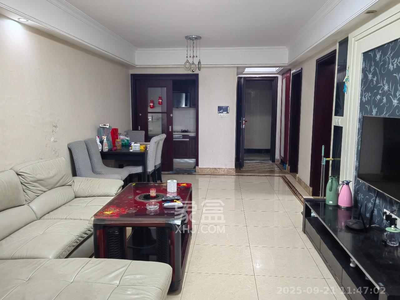 中海国际一期  3室2厅2卫    1800.0元/月 中海国际一期  3室2厅2卫    1800.0元/月