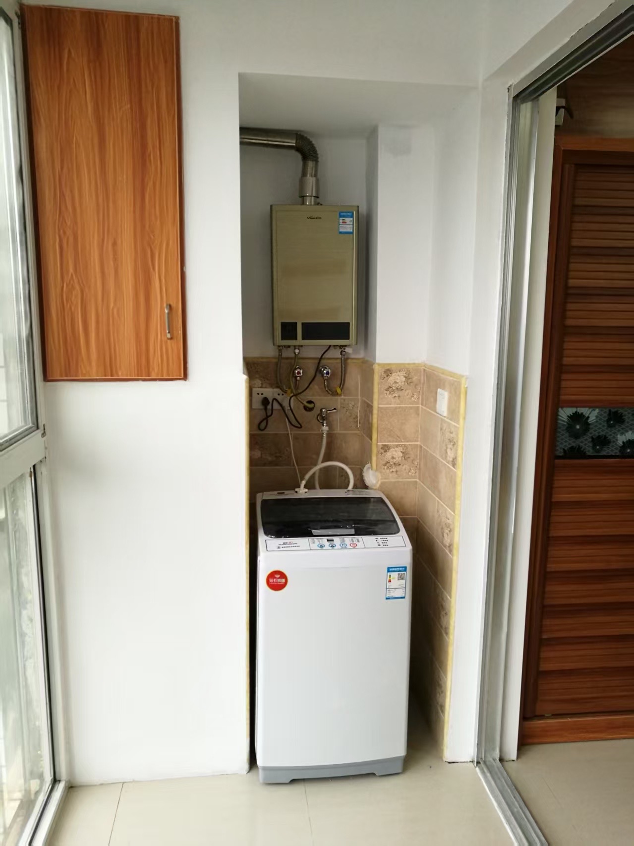 宇元万向城  1室1厅1卫    1300.0元/月室内图