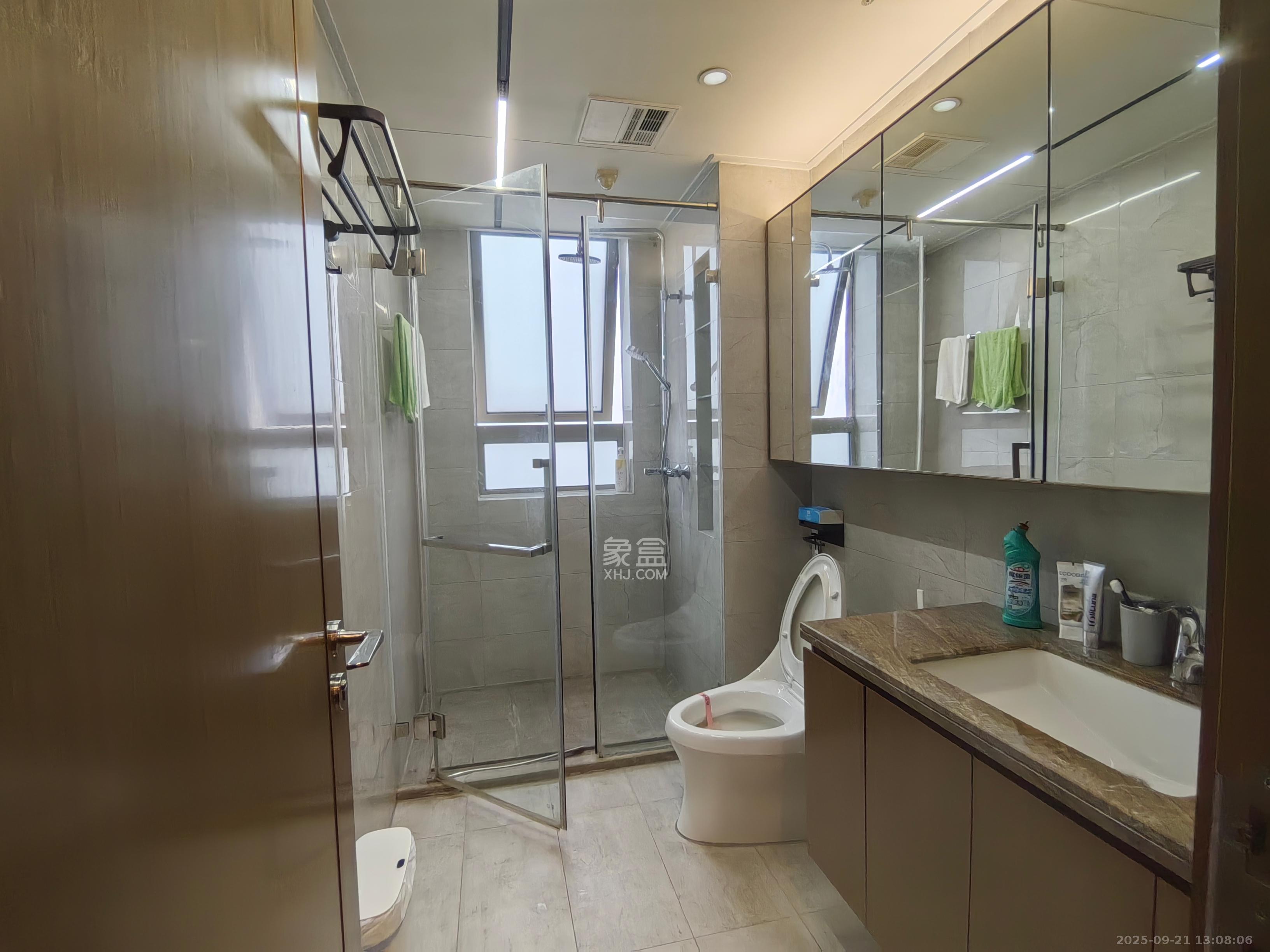 梅溪湖金茂湾  4室0厅0卫    15000.0元/月 梅溪湖金茂湾  4室0厅0卫    15000.0元/月室内图