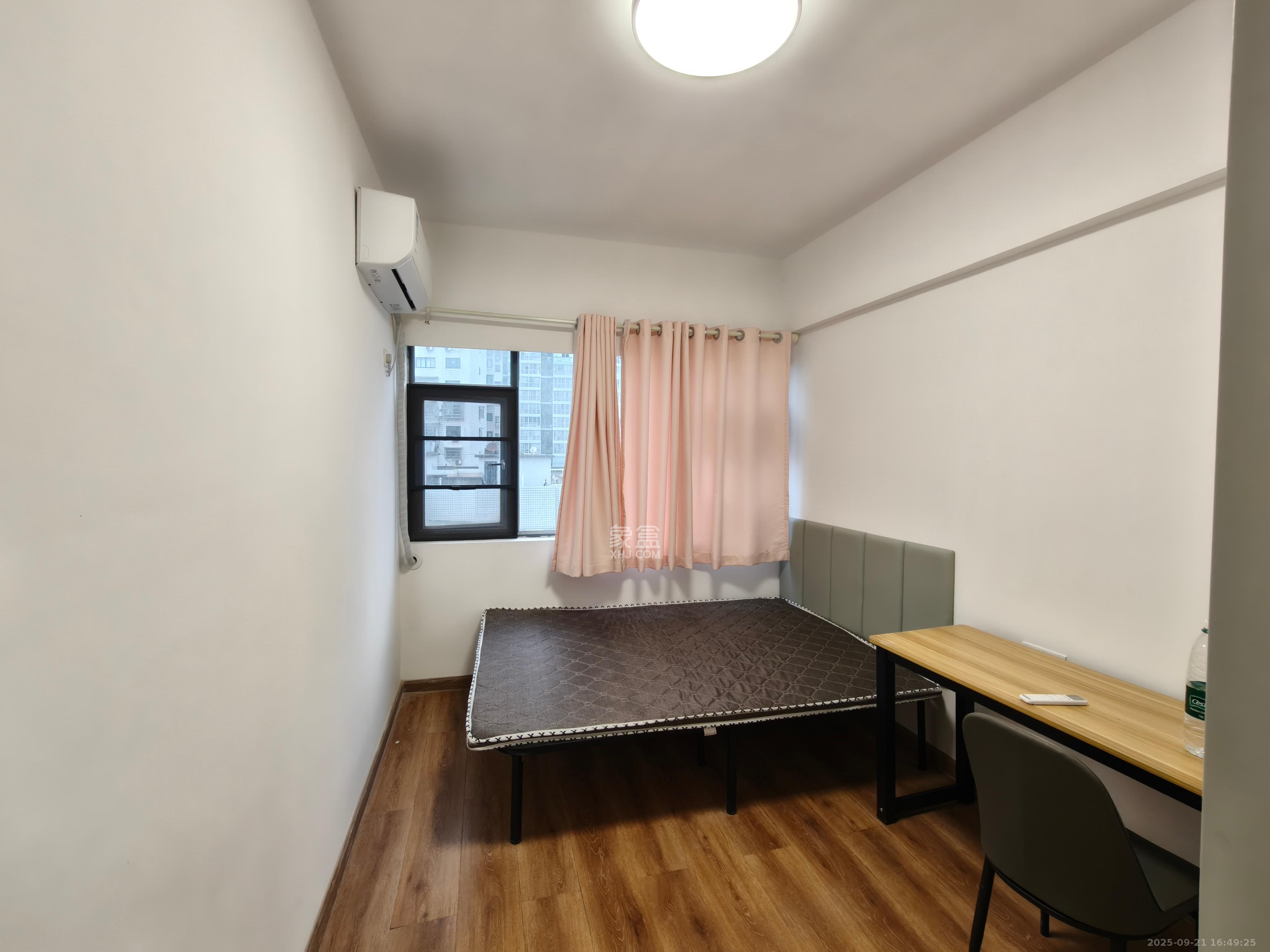 蚂蚁工房 3室1厅1卫 2500.0元/月 蚂蚁工房 3室1厅1卫 2500.0元/月室内图