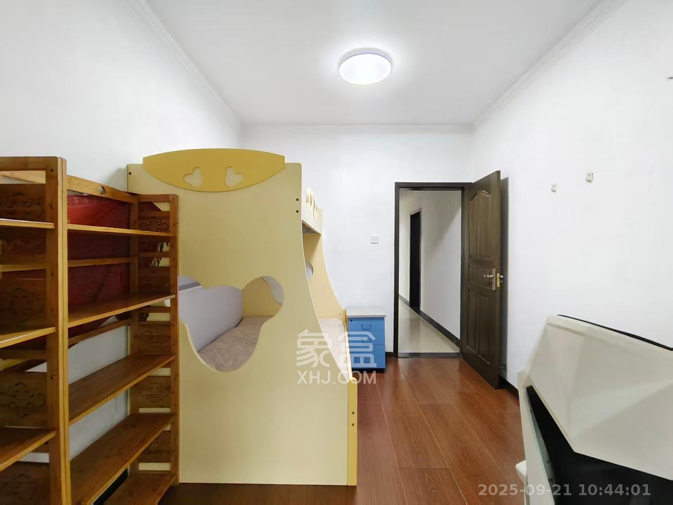 中星苑  3室2厅2卫    2300.0元/月室内图