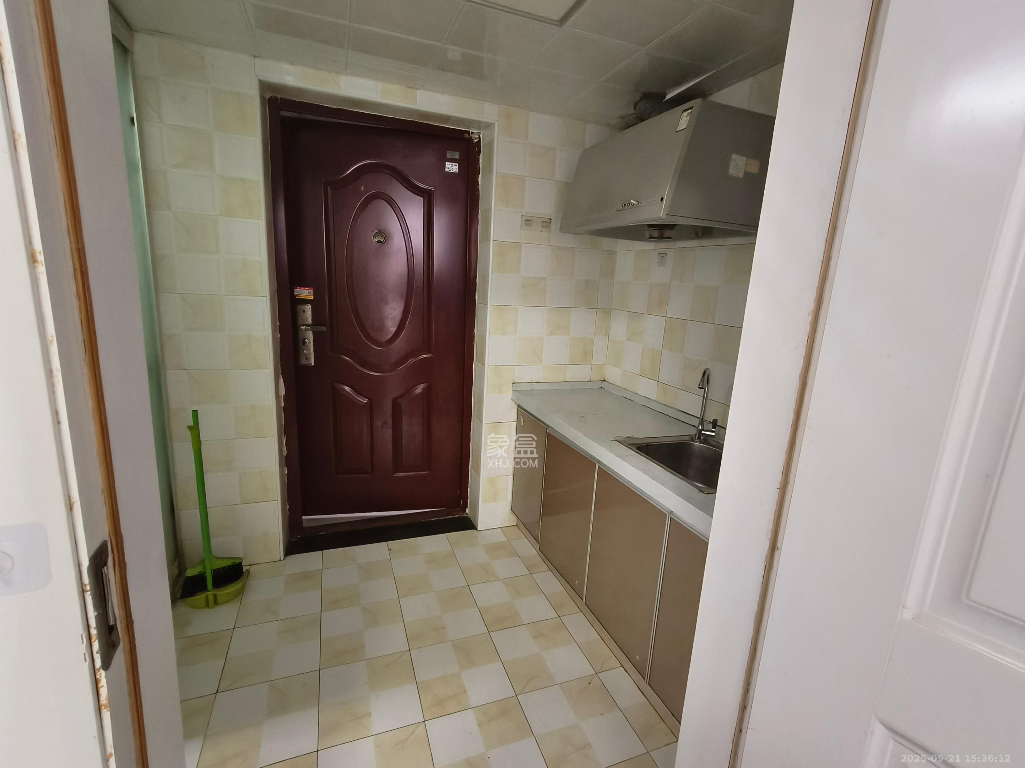 中欣楚天雅郡 1室1厅1卫 1000.0元/月 中欣楚天雅郡 1室1厅1卫 1000.0元/月室内图