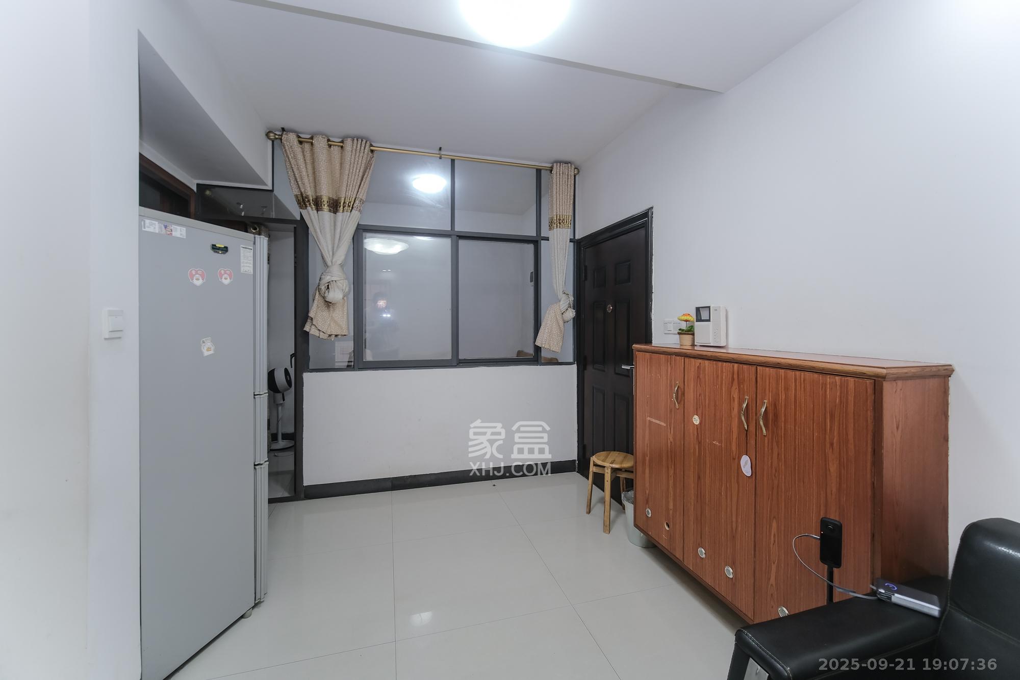 好望谷 3室2厅1卫 42.0万 好望谷 3室2厅1卫 42.0万客厅