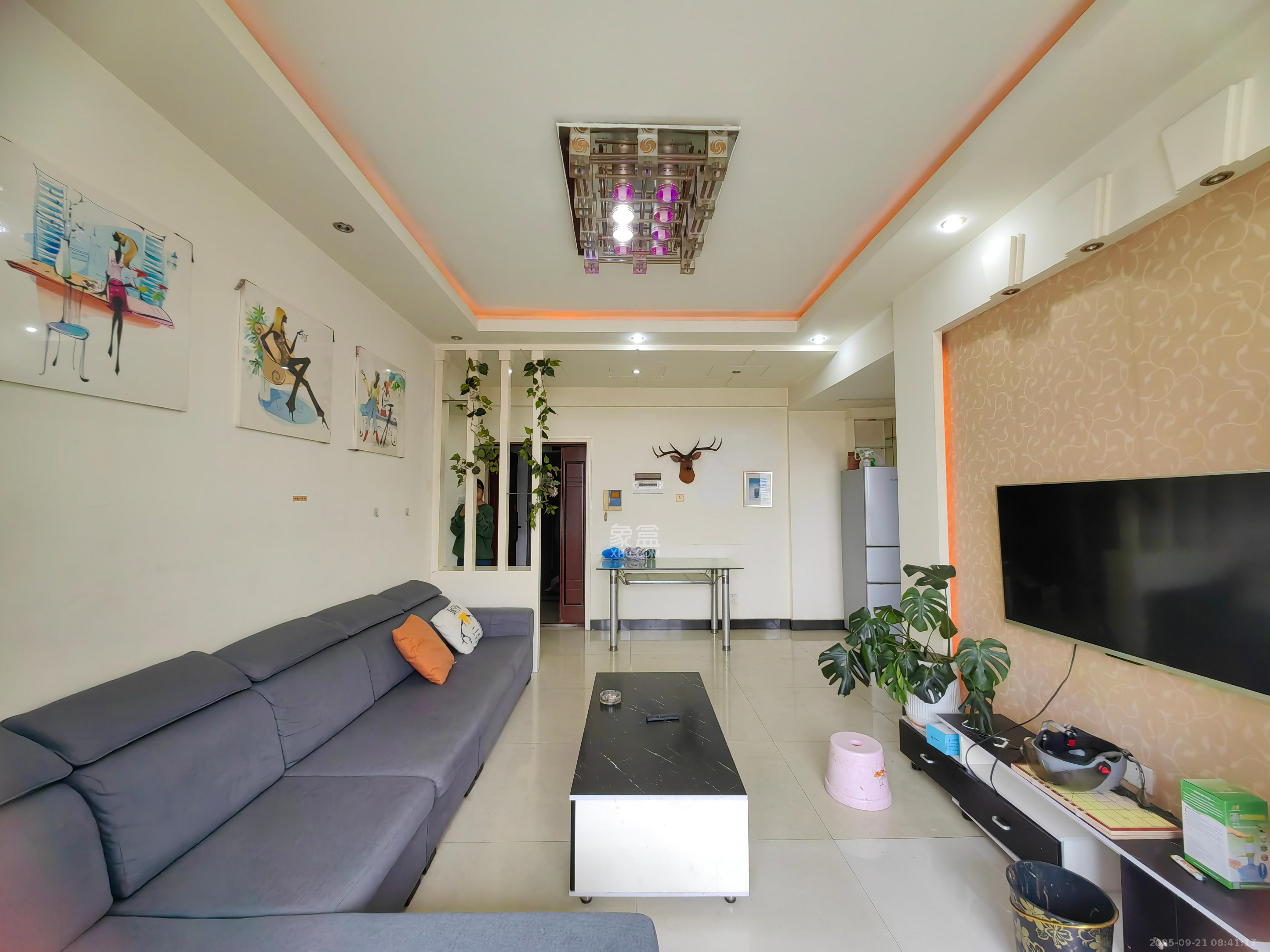 上河国际B座 2室1厅1卫 2500.0元/月 上河国际B座 2室1厅1卫 2500.0元/月室内图