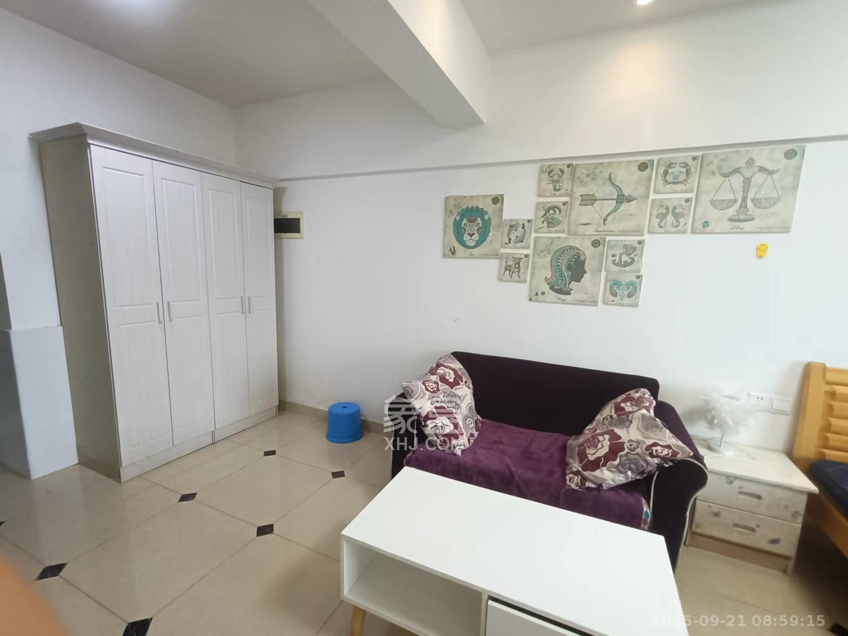 东怡外国(南湖一号) 1室2厅1卫 1800.0元/月 东怡外国(南湖一号) 1室2厅1卫 1800.0元/月室内图