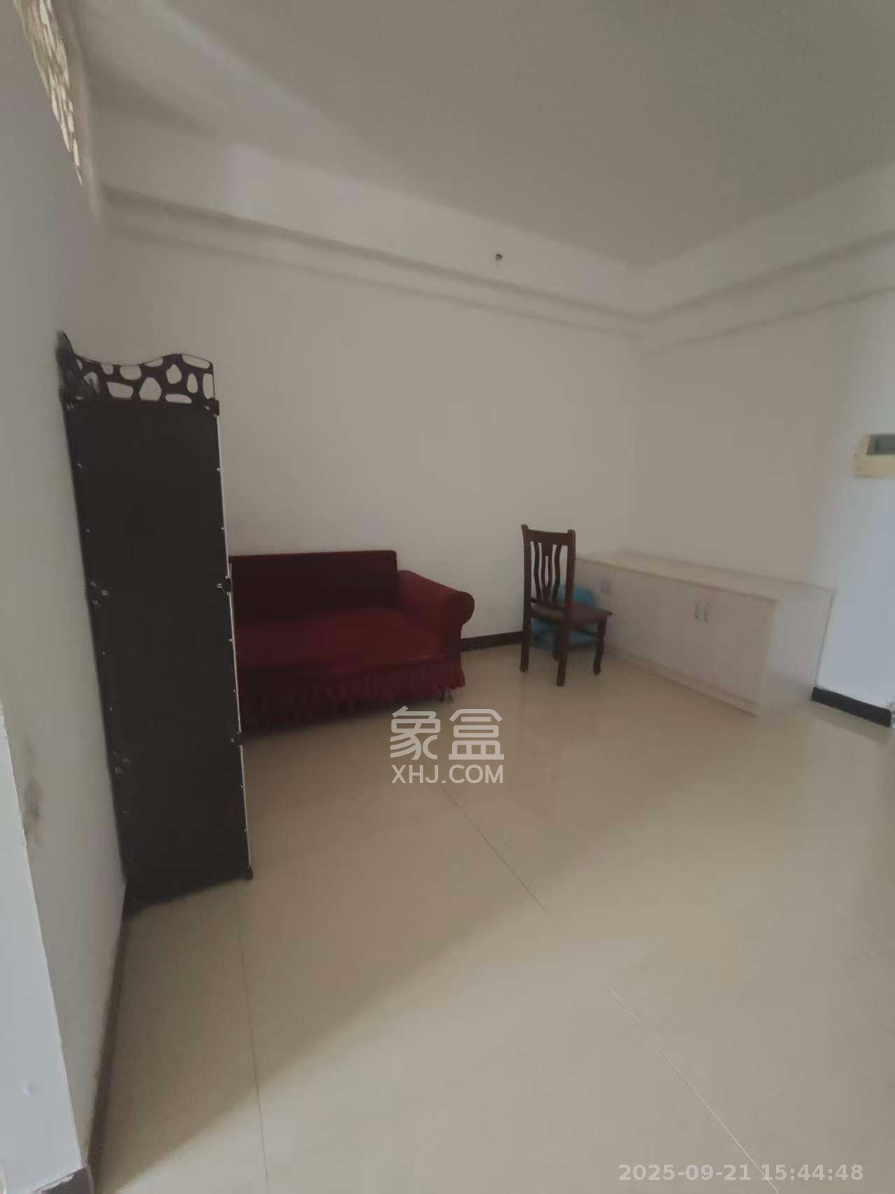 德庆水韵山城 1室1厅1卫 1400.0元/月 德庆水韵山城 1室1厅1卫 1400.0元/月室内图