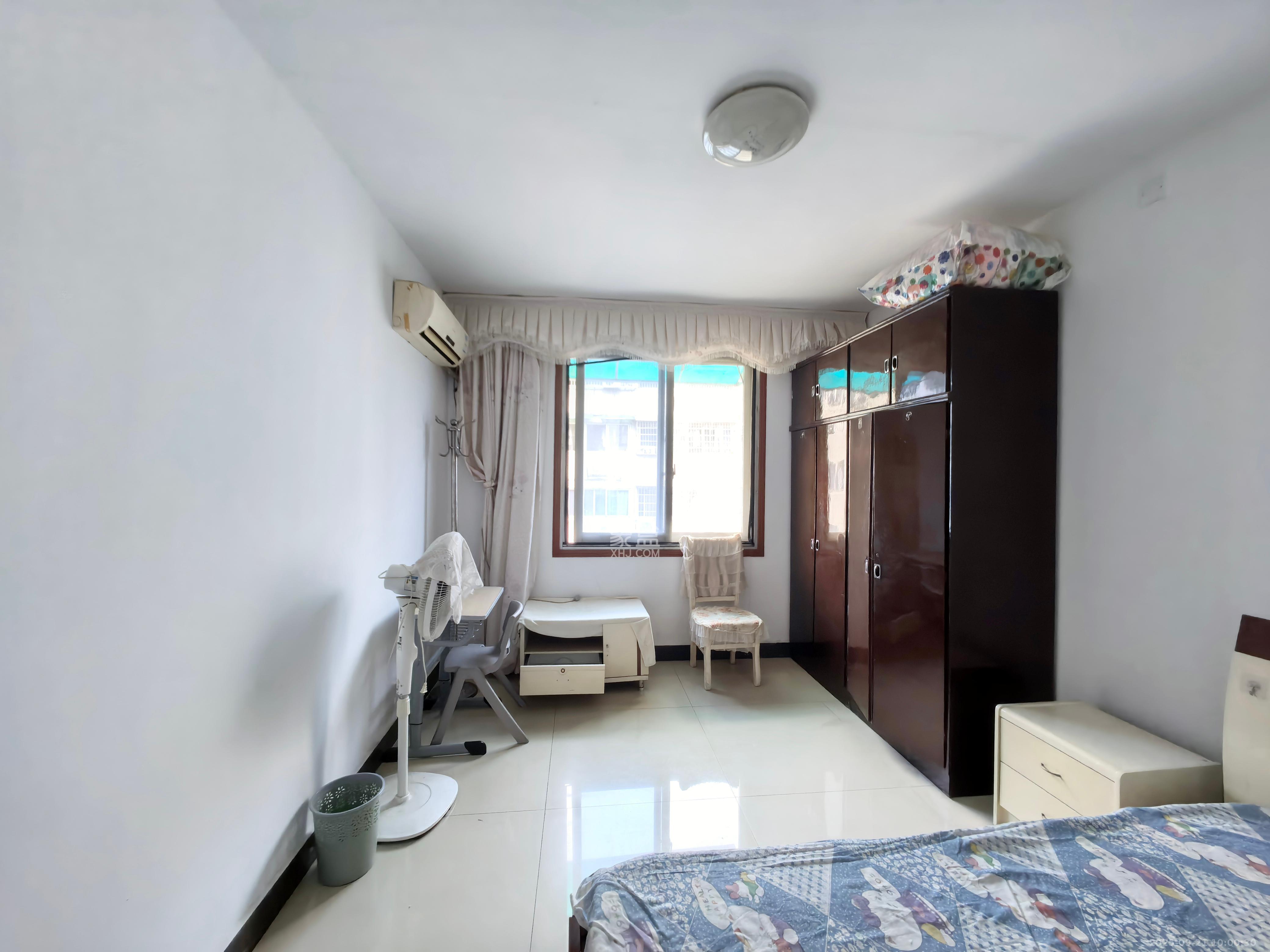 咸嘉花园 3室2厅2卫 1500.0元/月 咸嘉花园 3室2厅2卫 1500.0元/月室内图