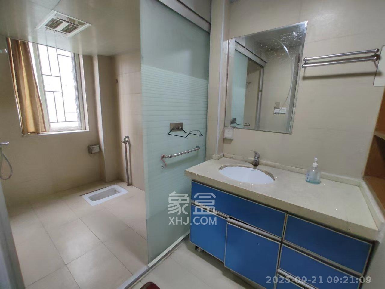 天鸿天府(天鸿中央大院) 3室2厅2卫 2300.0元/月 天鸿天府(天鸿中央大院) 3室2厅2卫 2300.0元/月室内图