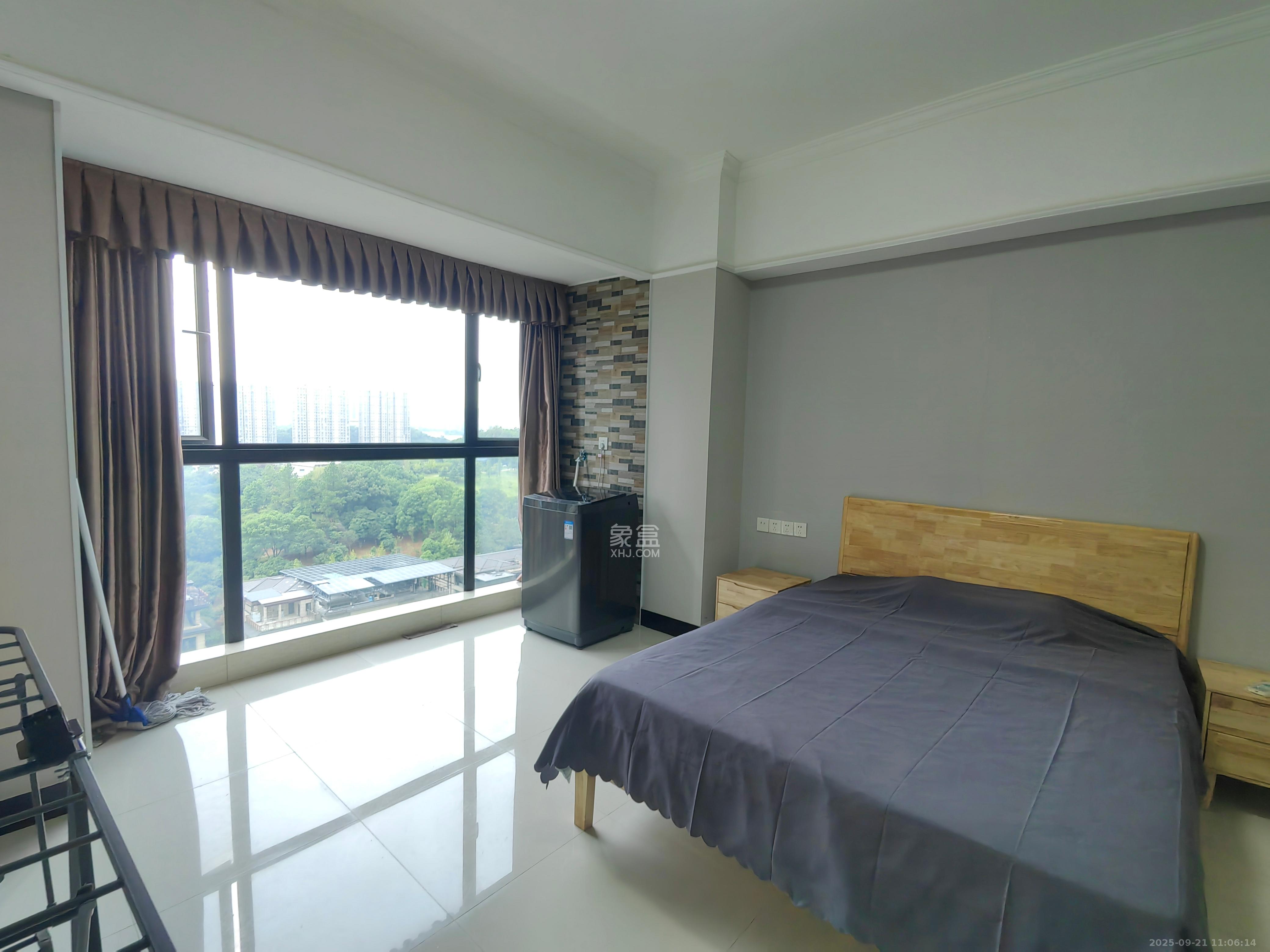 京武浪琴山一、二期 1室1厅1卫 2200.0元/月 京武浪琴山一、二期 1室1厅1卫 2200.0元/月室内图