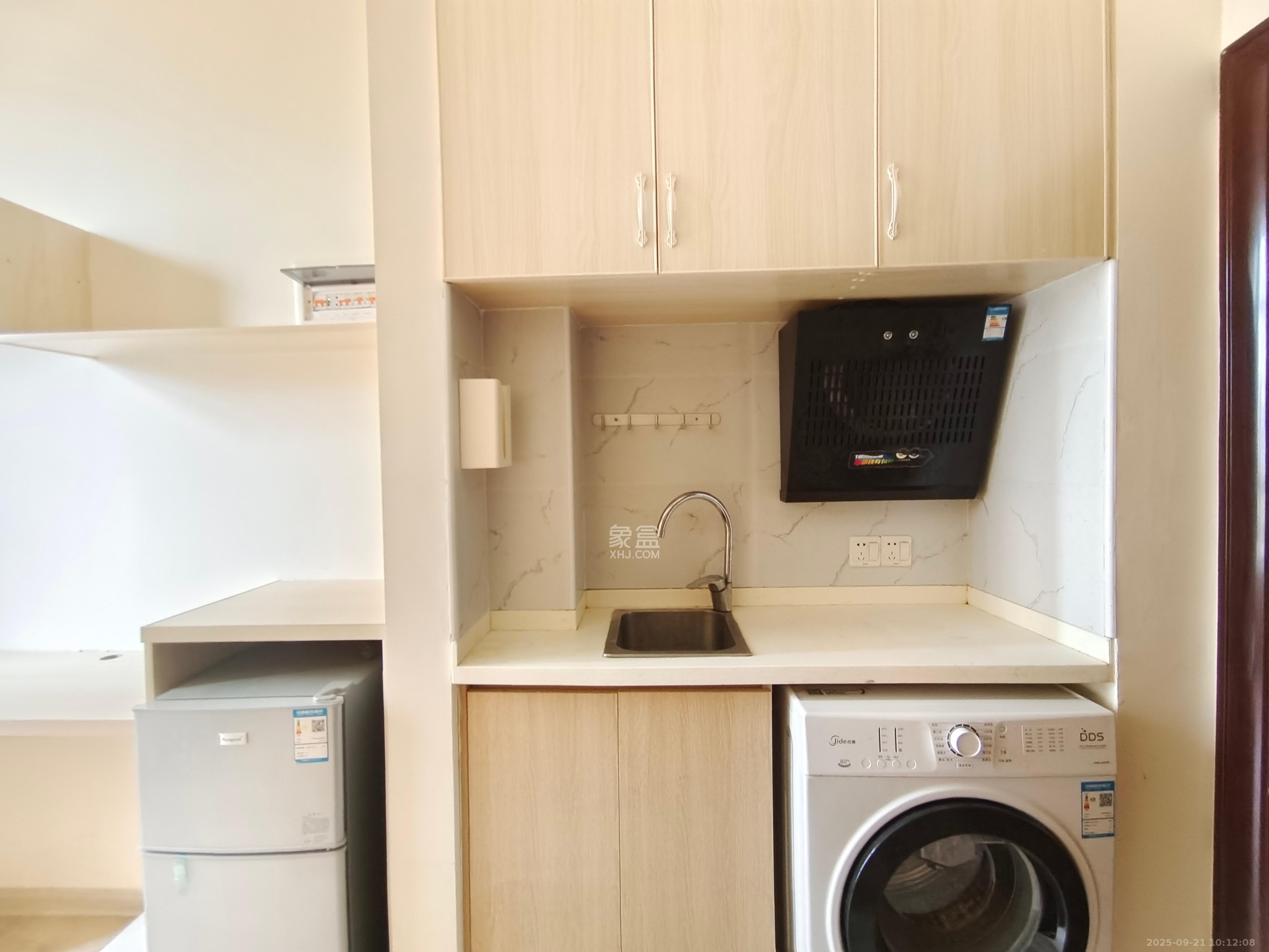 兰亭湾畔  1室1厅1卫    1000.0元/月室内图