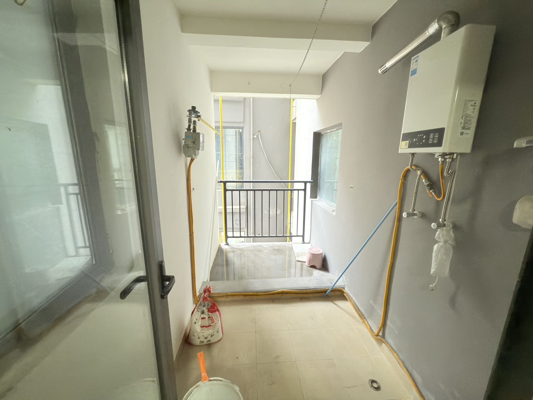 坡巷雅苑 3室1厅1卫 2500.0元/月 坡巷雅苑 3室1厅1卫 2500.0元/月室内图