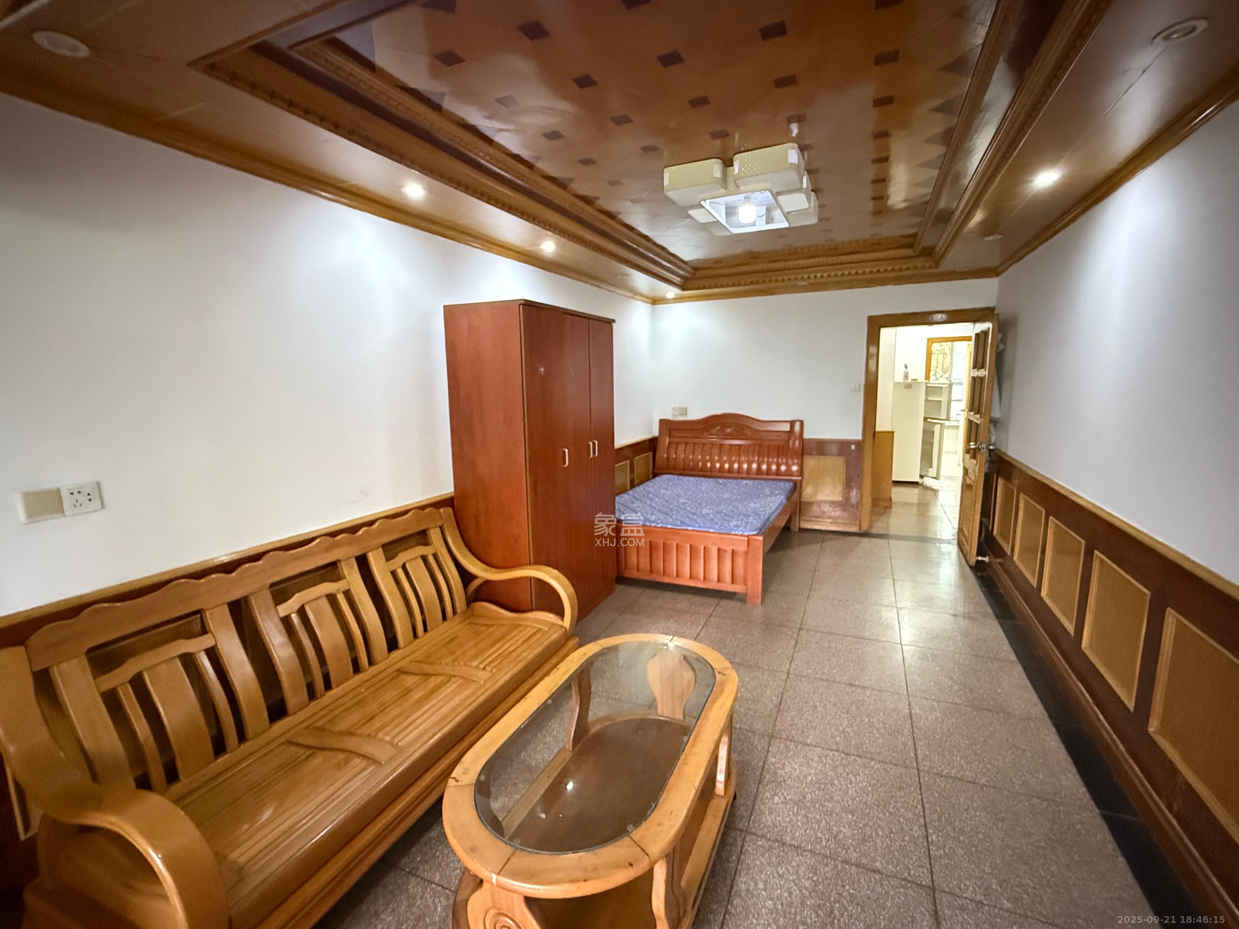 妹子山社区（曙光社区）  3室1厅1卫    1600.0元/月室内图