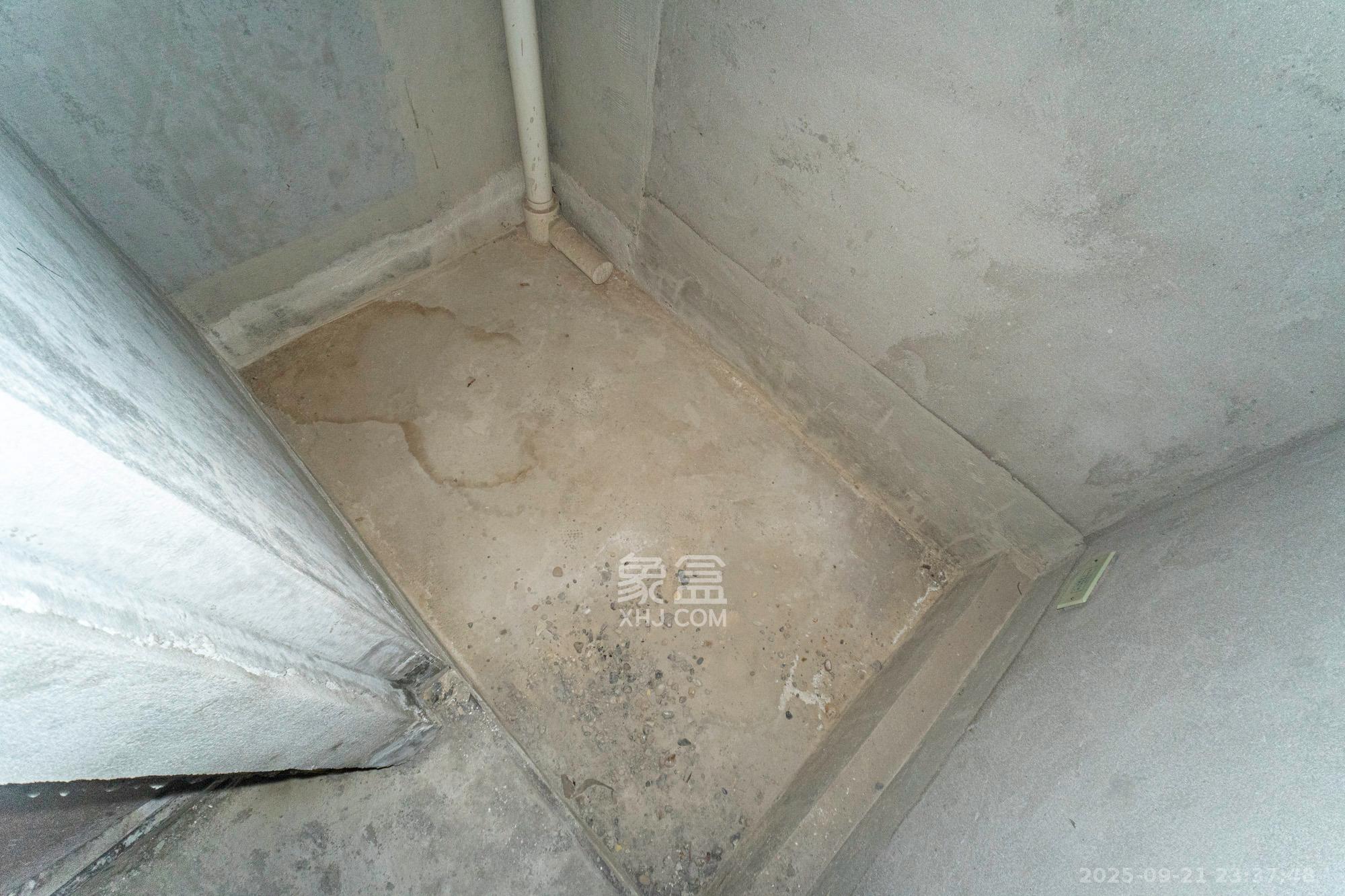 金辉优步星樾  3室2厅2卫    62.8万卫生间