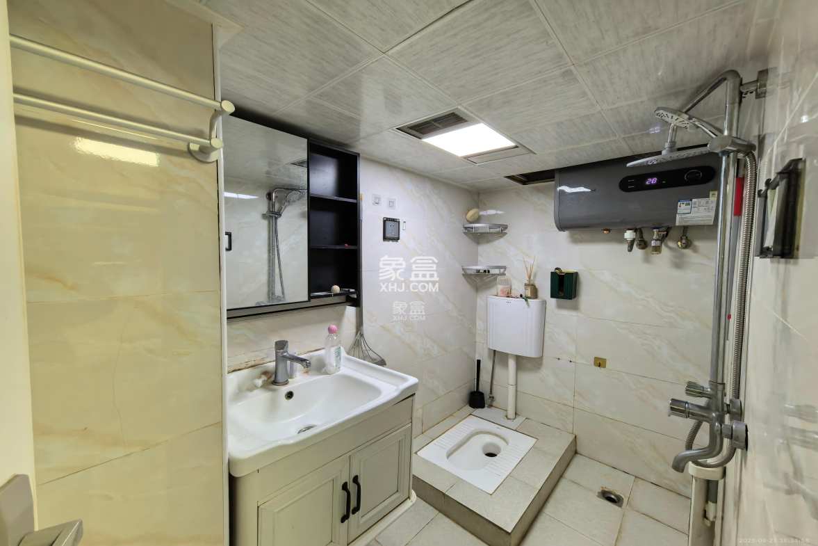 龙湖湘江星座(祺鑫星座公寓) 2室1厅1卫 1900.00元/月 龙湖湘江星座(祺鑫星座公寓) 2室1厅1卫 1900.00元/月室内图