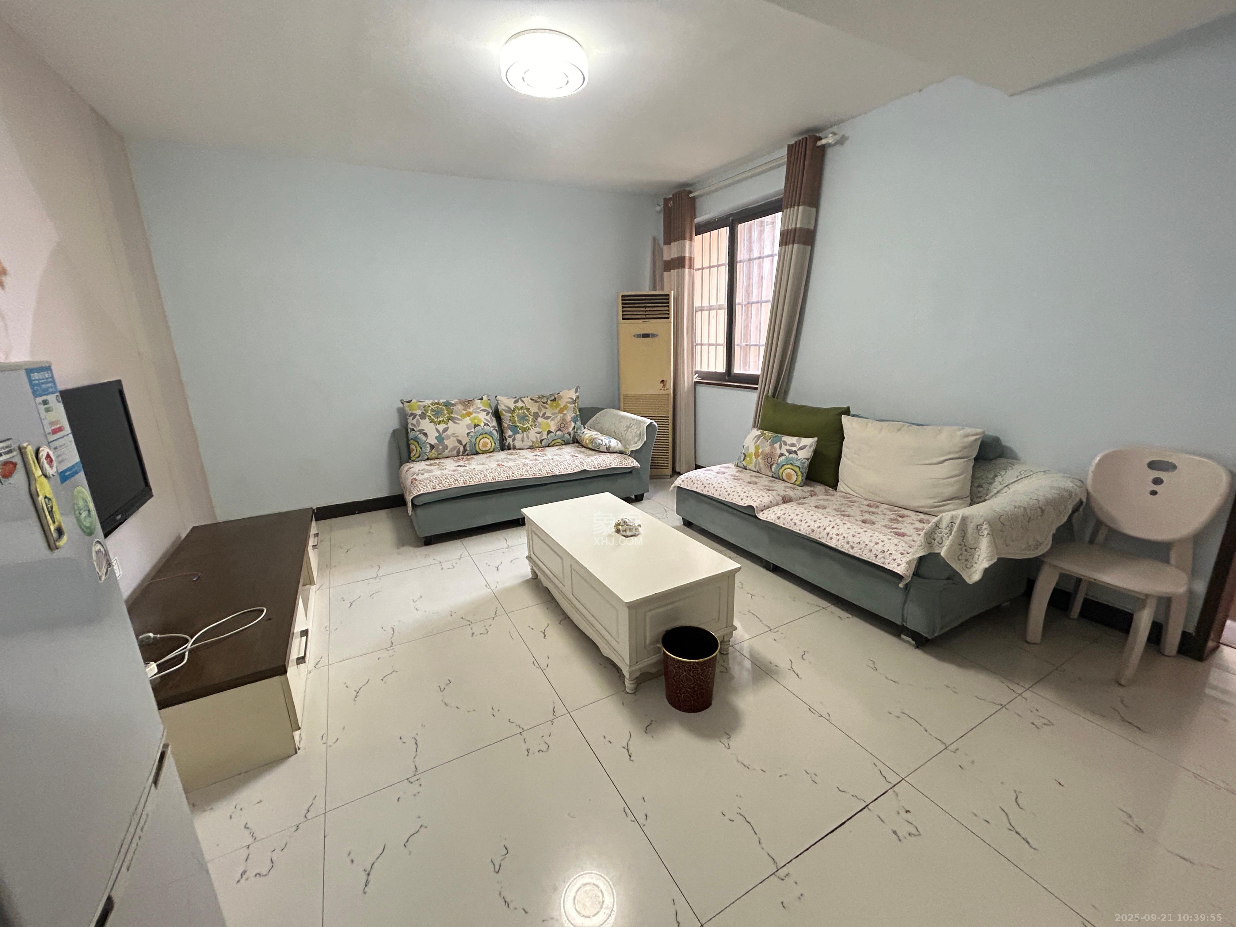 上海城小区 2室2厅1卫 1700.0元/月 上海城小区 2室2厅1卫 1700.0元/月室内图