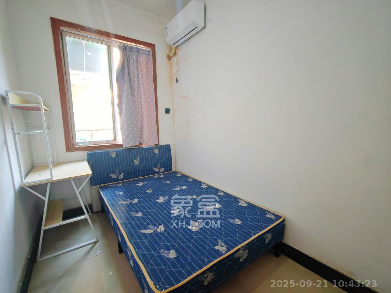 万事佳景园 4室2厅2卫 2500.0元/月 万事佳景园 4室2厅2卫 2500.0元/月室内图