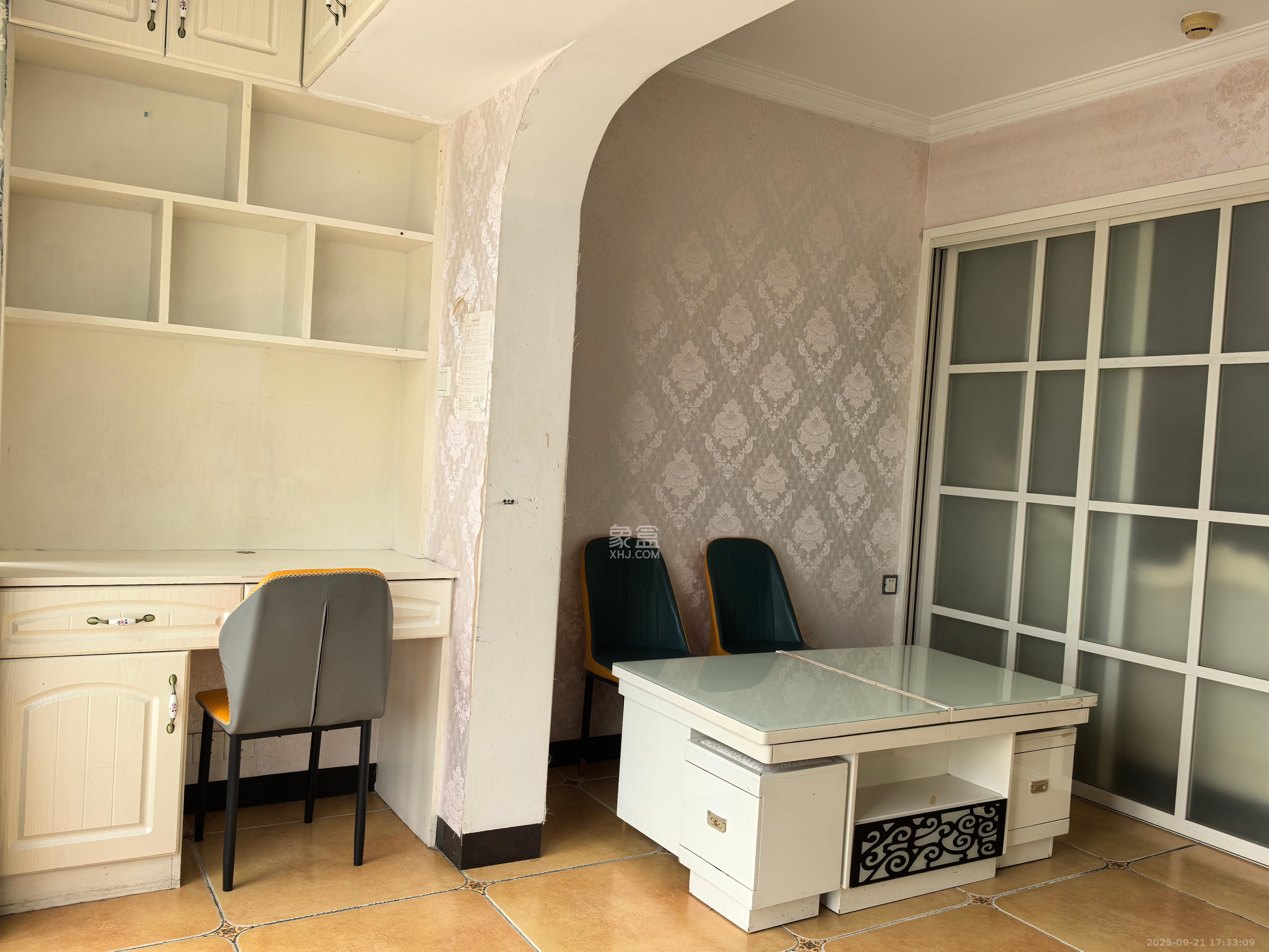 少帅府 4室2厅2卫 4500.0元/月 少帅府 4室2厅2卫 4500.0元/月室内图