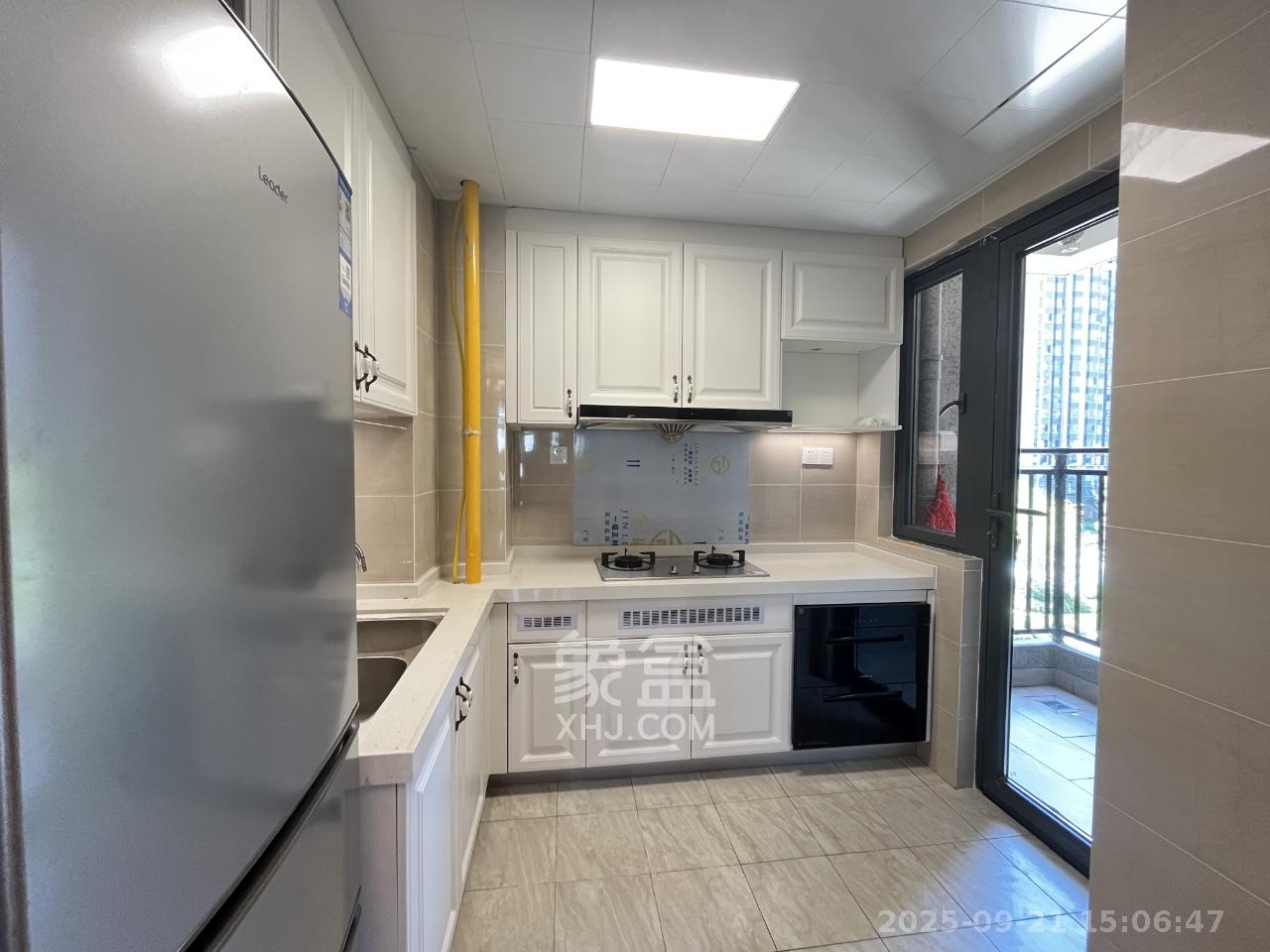 恒大江湾  3室2厅1卫    2400.0元/月 恒大江湾  3室2厅1卫    2400.0元/月室内图