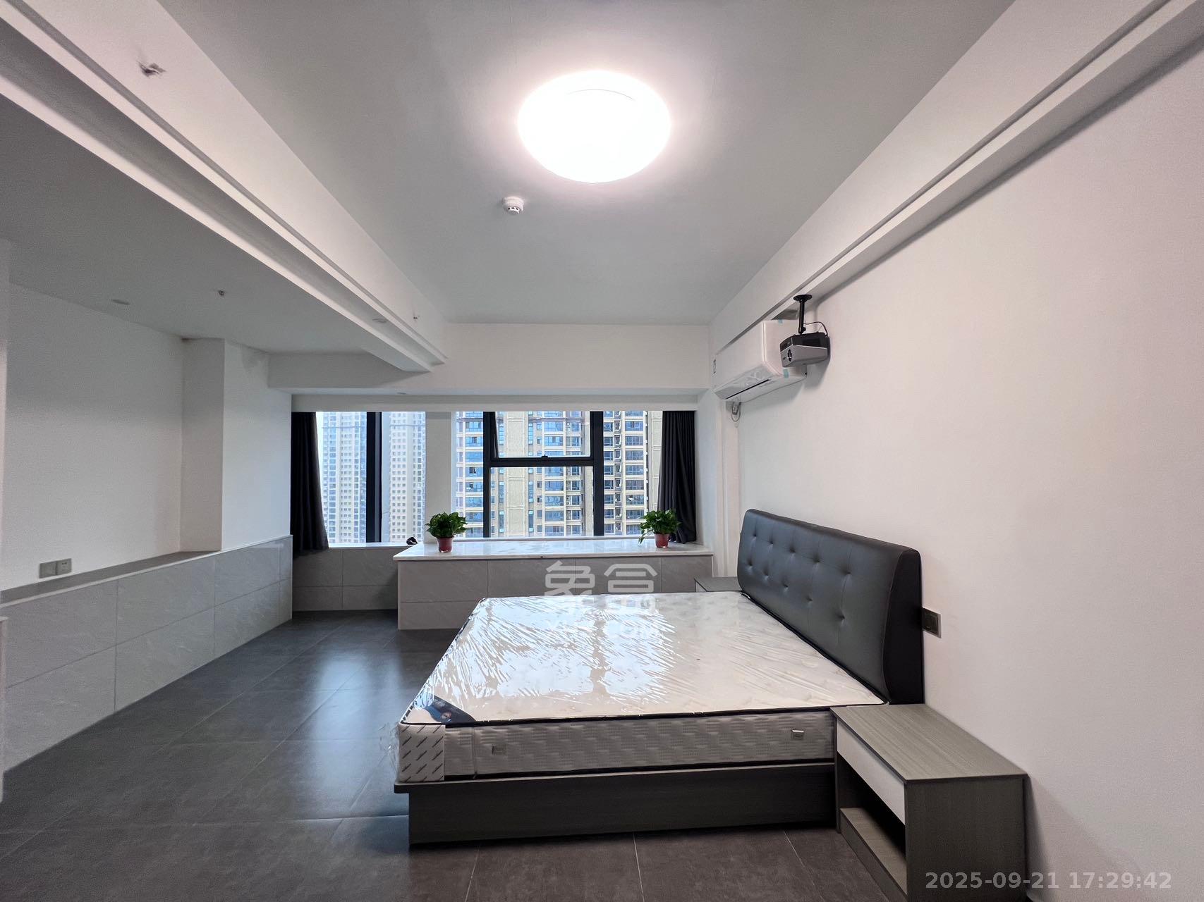 裕天国际商汇中心 1室1厅1卫 1400.0元/月 裕天国际商汇中心 1室1厅1卫 1400.0元/月室内图