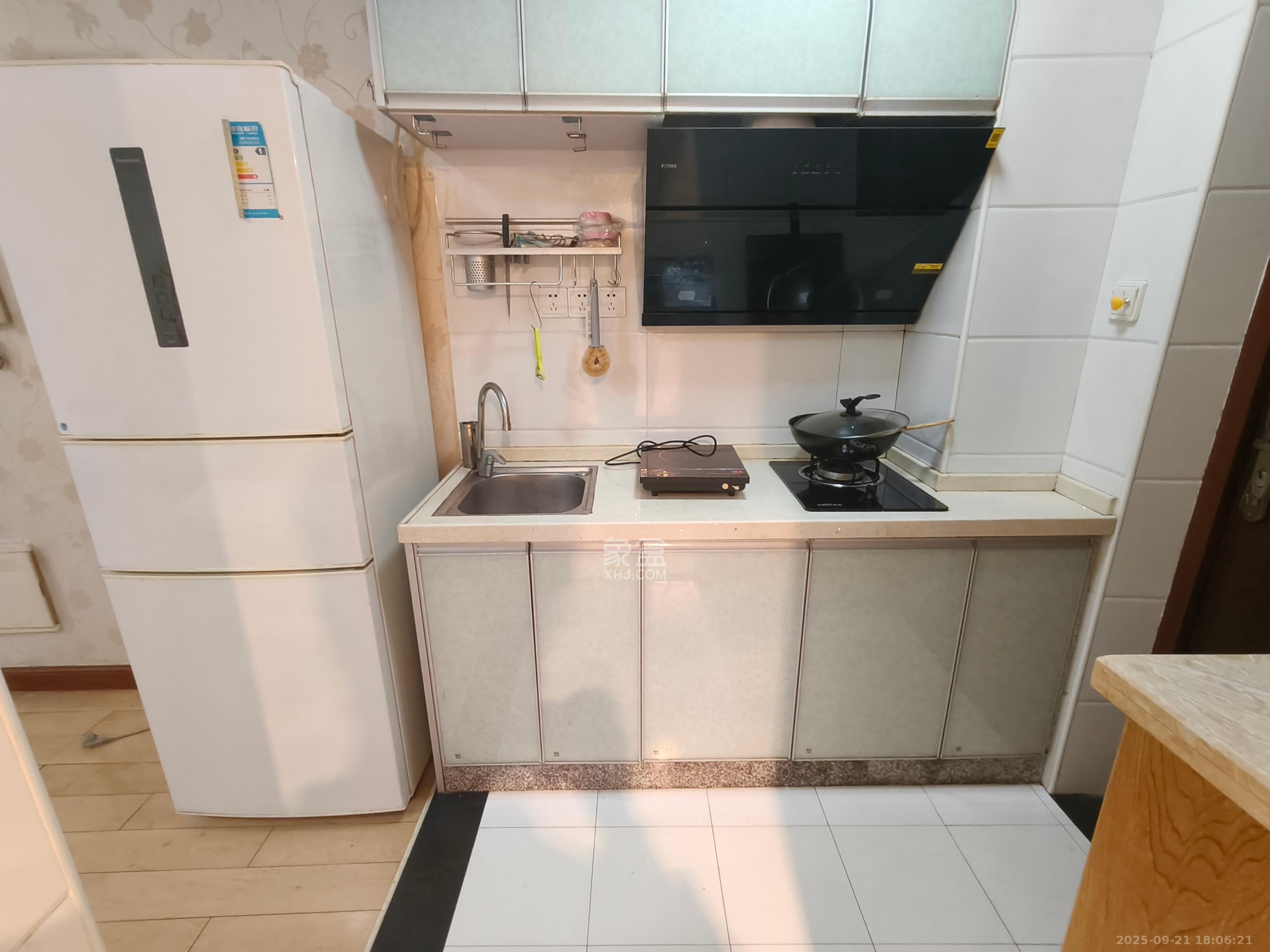 I尚国际(元泰大厦) 1室1厅1卫 1300.0元/月 I尚国际(元泰大厦) 1室1厅1卫 1300.0元/月室内图