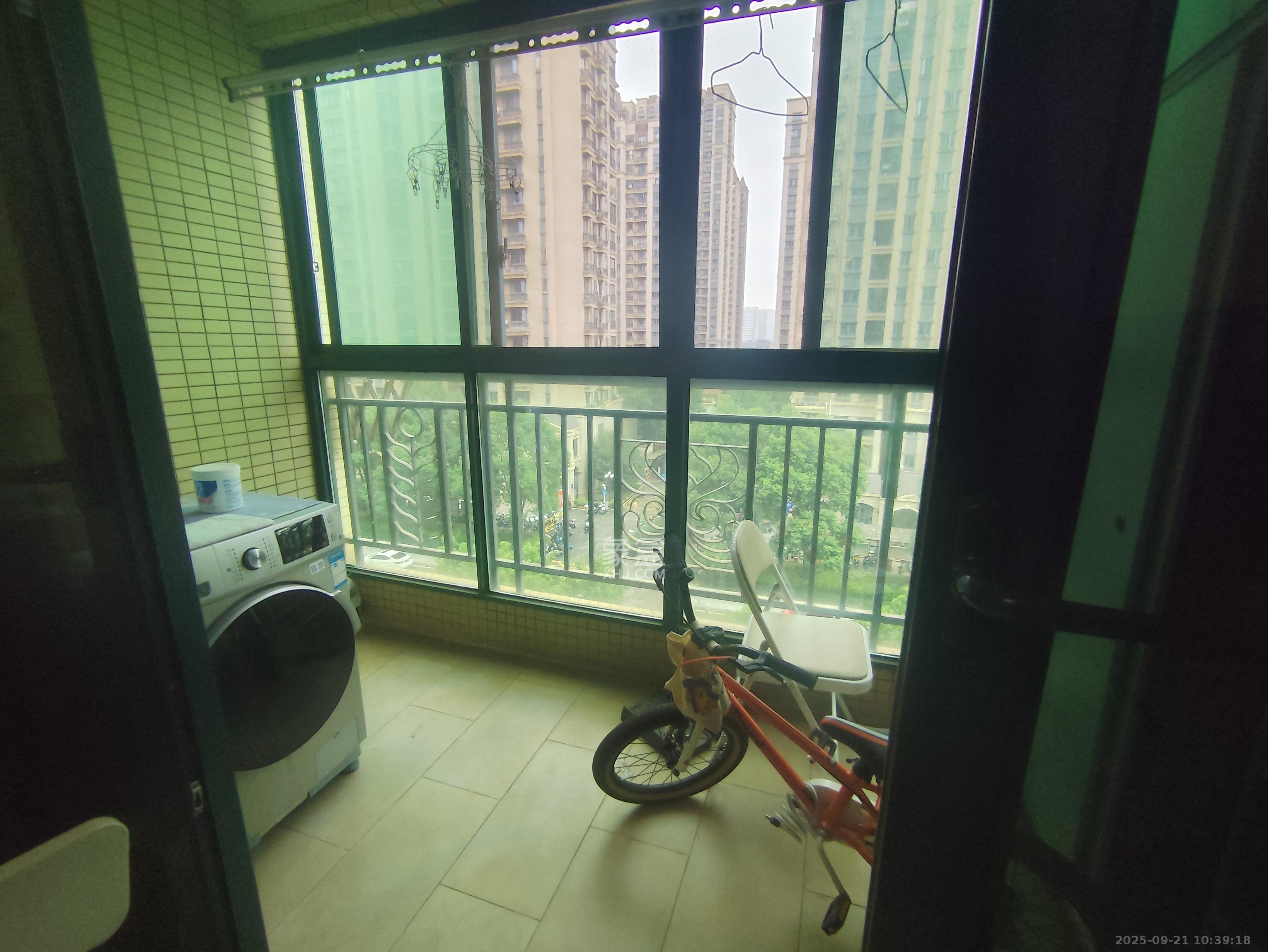 恒大绿洲 2室1厅1卫 2200.0元/月 恒大绿洲 2室1厅1卫 2200.0元/月室内图