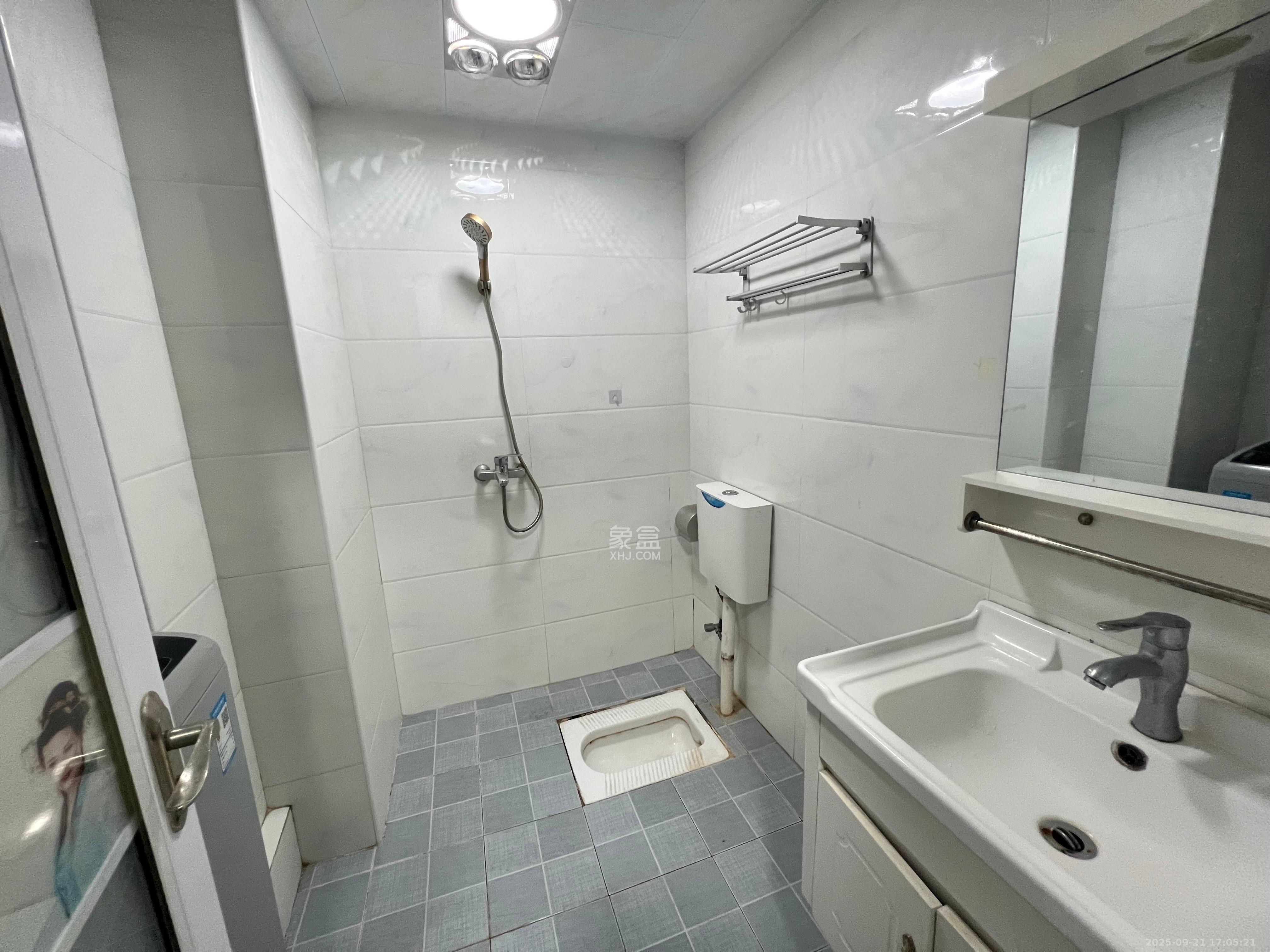 当代滨江MOMA  1室1厅1卫    1600.0元/月 当代滨江MOMA  1室1厅1卫    1600.0元/月室内图