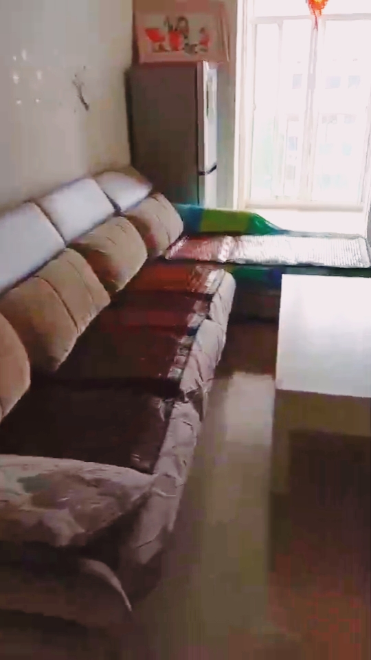 书香名邸一期 1室1厅1卫 1200.0元/月 书香名邸一期 1室1厅1卫 1200.0元/月室内图