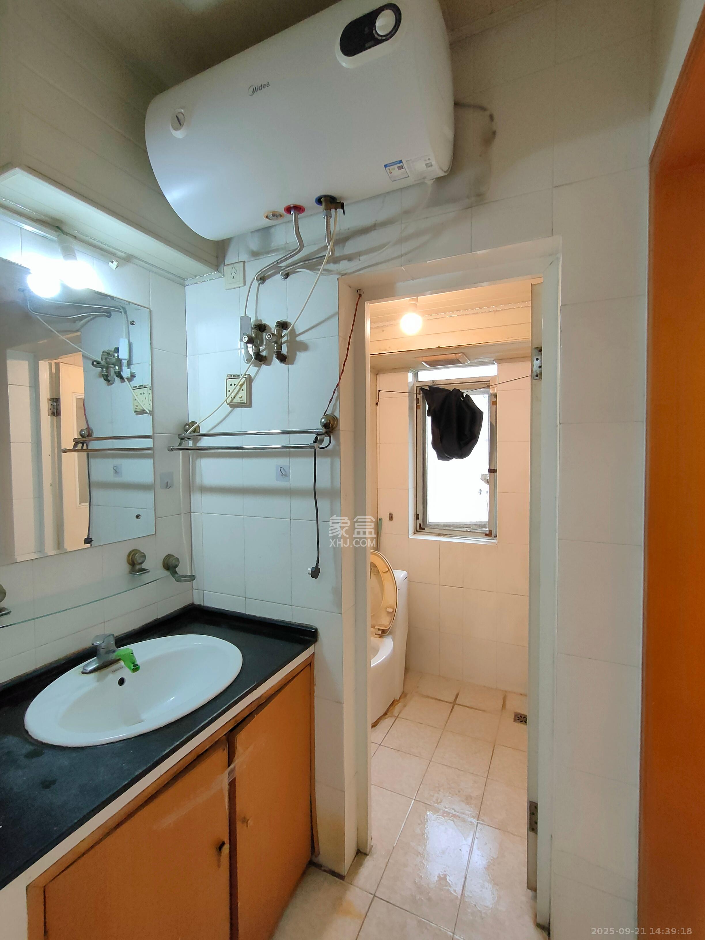 湘计花园 3室2厅1卫 1600.0元/月 湘计花园 3室2厅1卫 1600.0元/月室内图