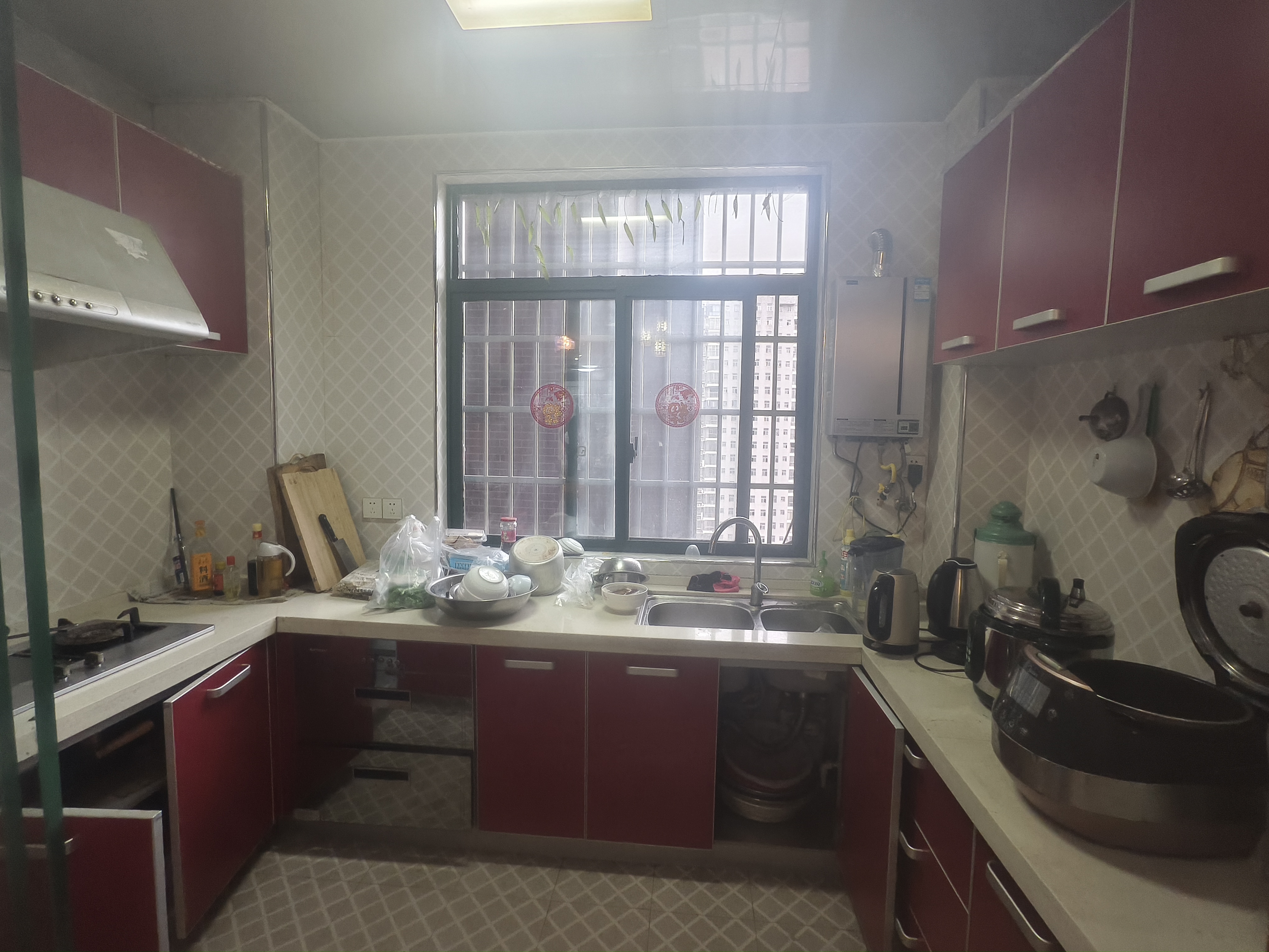 水木华庭  3室2厅2卫    78.0万客厅