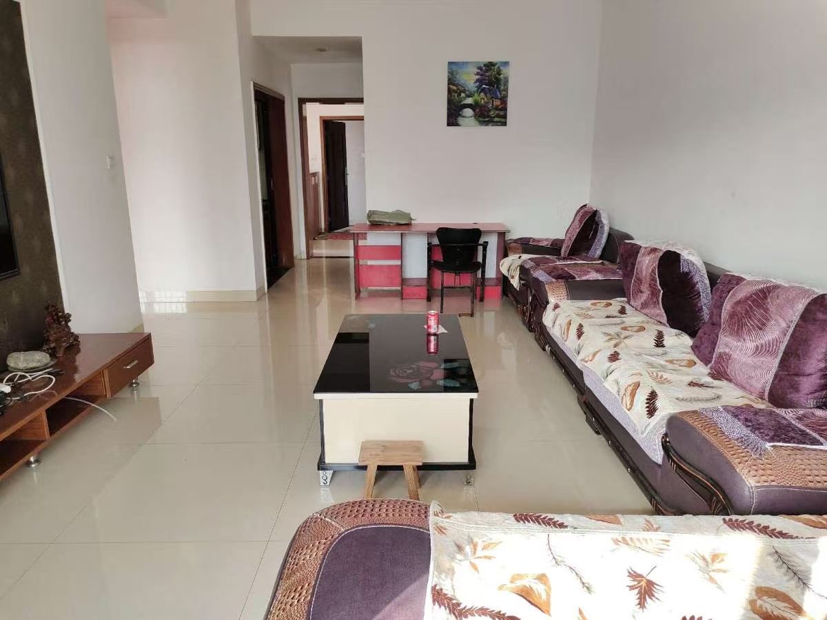 学府花园(文苑瑞景)  2室2厅1卫    1300.0元/月 学府花园(文苑瑞景)  2室2厅1卫    1300.0元/月室内图