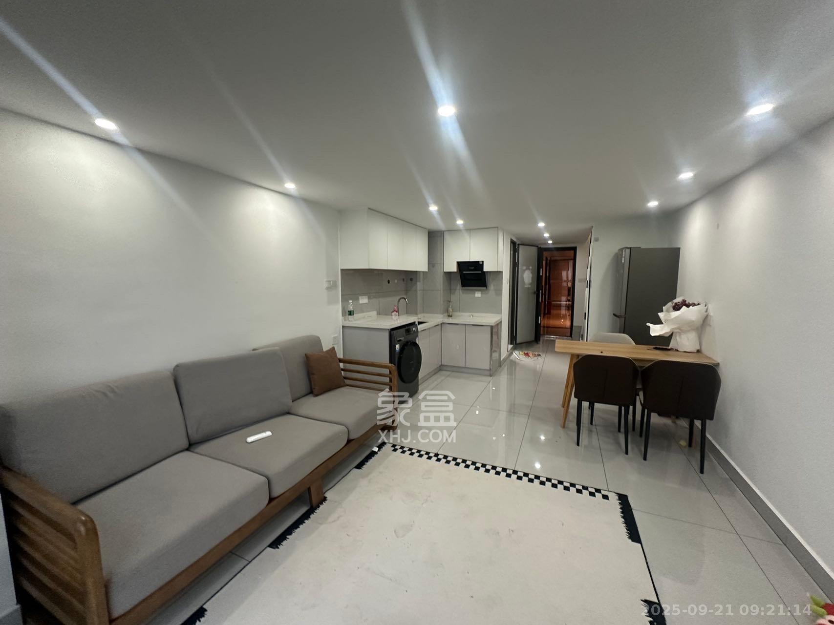 中海阅溪府 2室1厅1卫 2000.0元/月 中海阅溪府 2室1厅1卫 2000.0元/月室内图