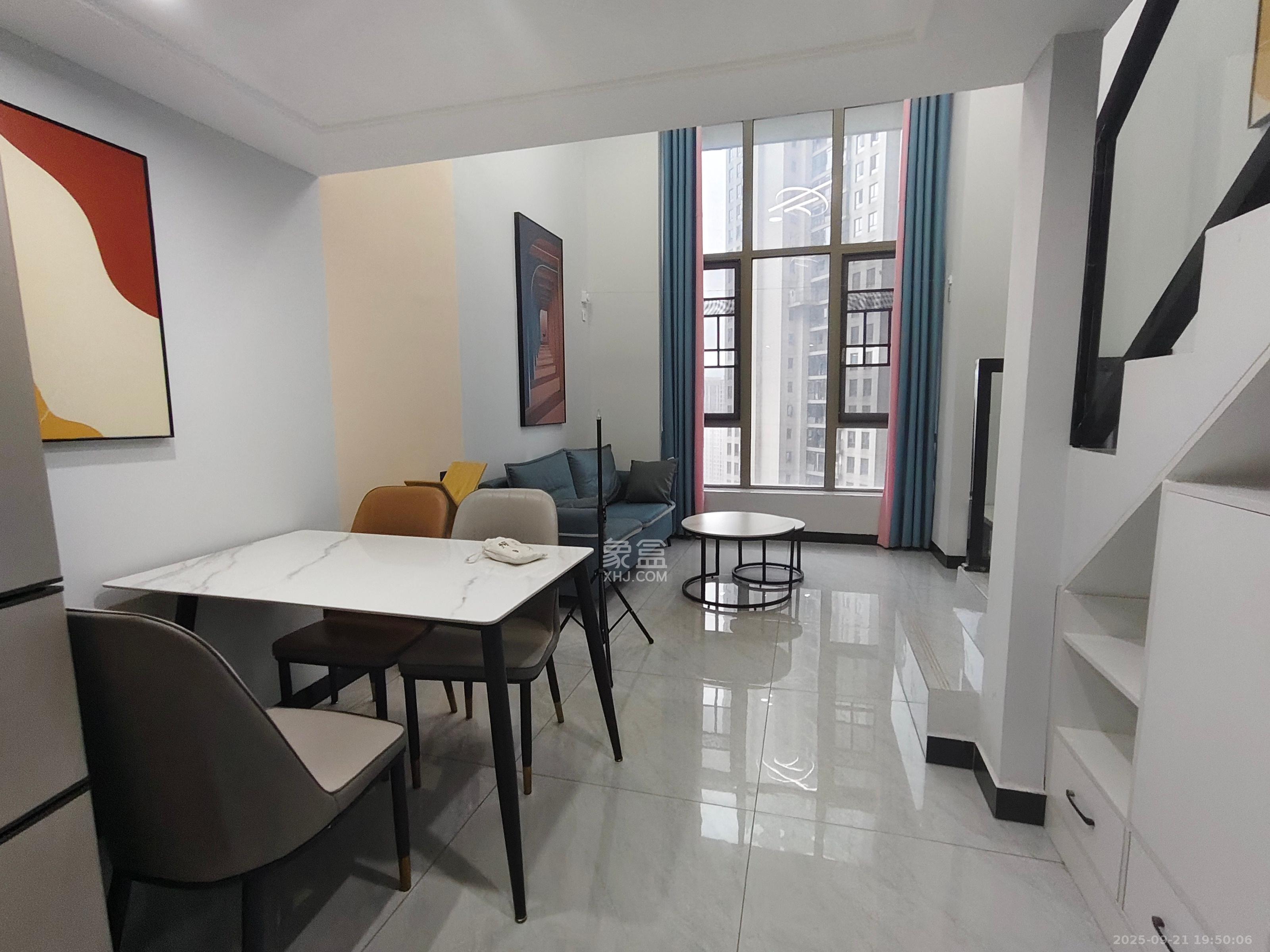 梅溪湖金茂湾 1室1厅1卫 1800.0元/月 梅溪湖金茂湾 1室1厅1卫 1800.0元/月室内图