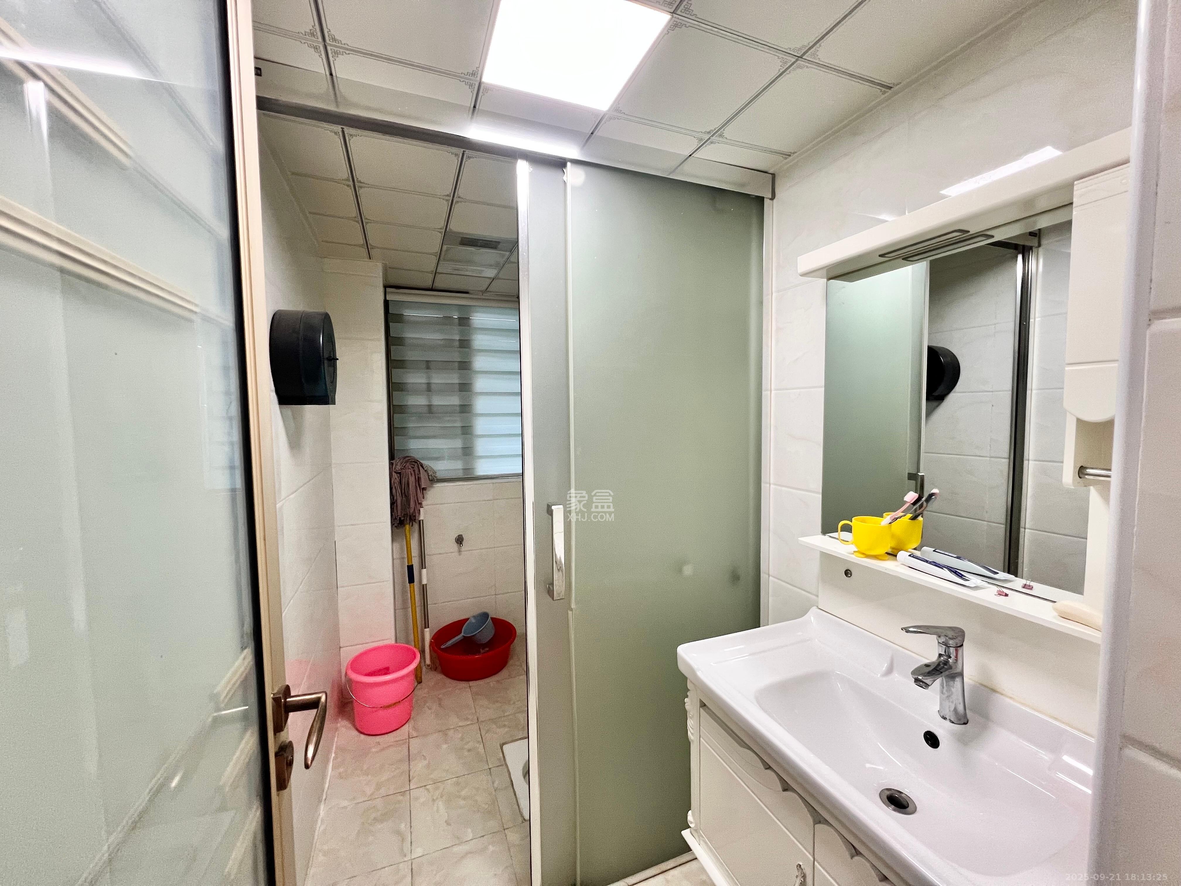 富兴嘉城（富兴汇中央）  3室2厅2卫    2500.0元/月室内图