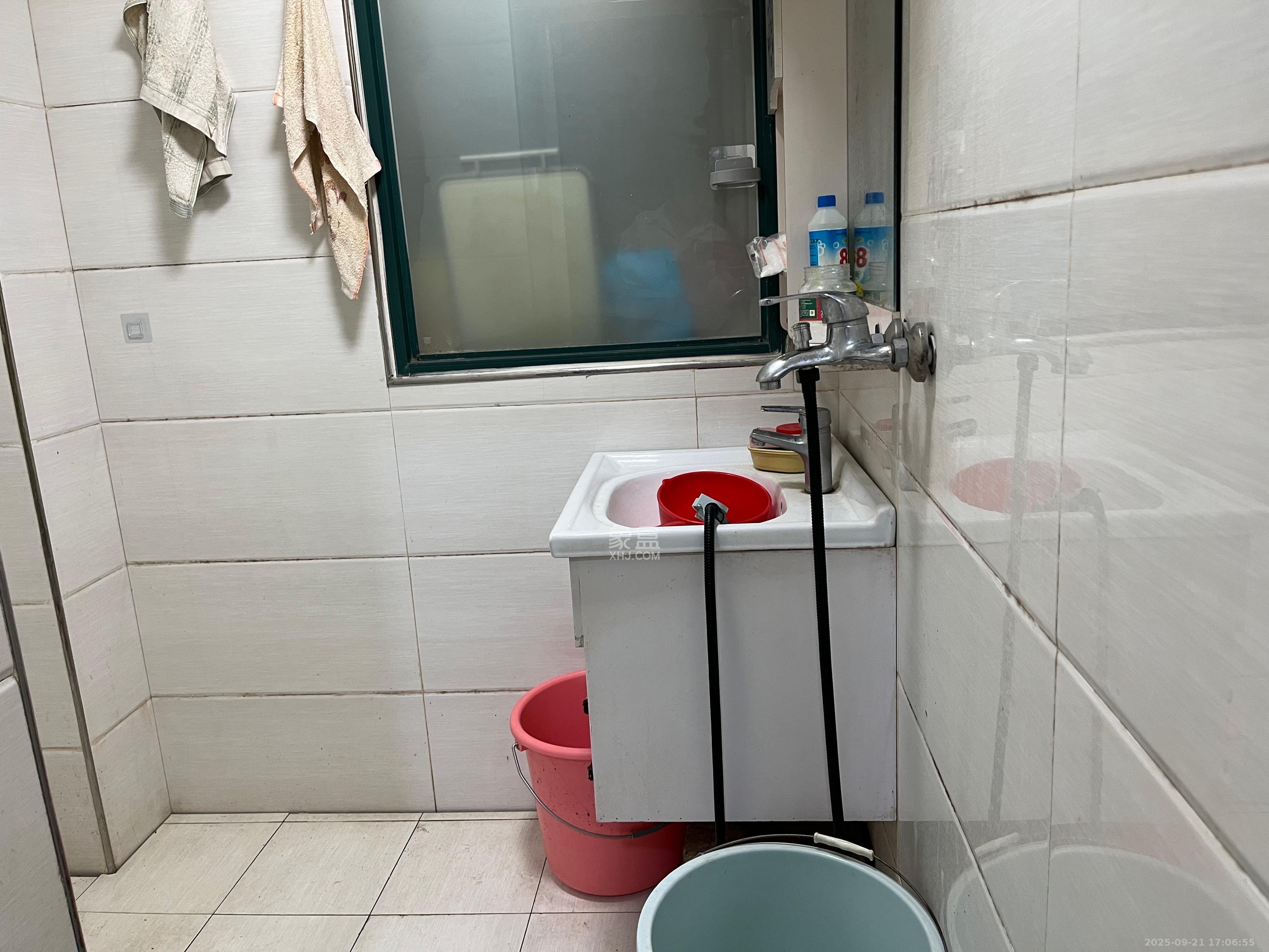 富基世纪公园 1室1厅1卫 1100.0元/月 富基世纪公园 1室1厅1卫 1100.0元/月室内图