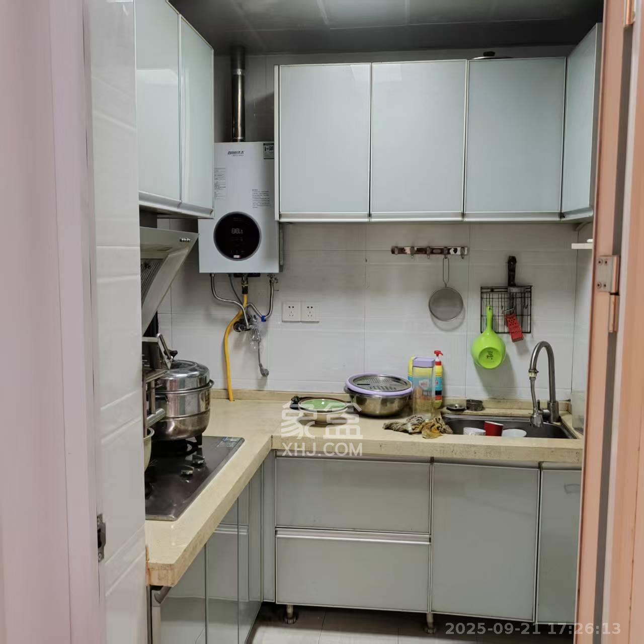 湘江世纪城融江苑 1室2厅1卫 2300.0元/月 湘江世纪城融江苑 1室2厅1卫 2300.0元/月室内图