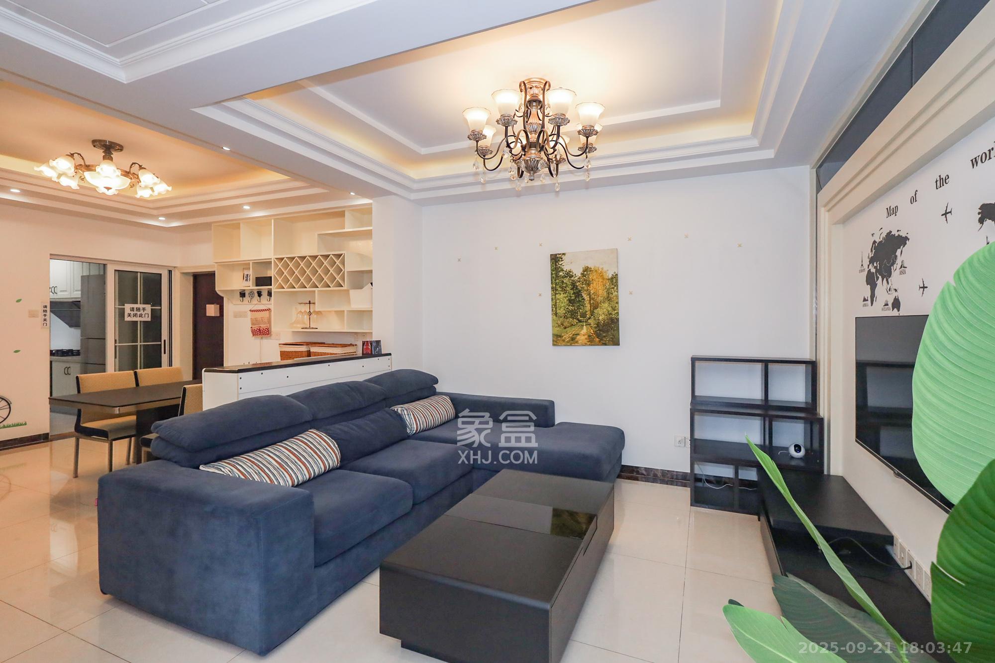 阳光丽城一期 3室2厅1卫 113.0万 阳光丽城一期 3室2厅1卫 113.0万客厅