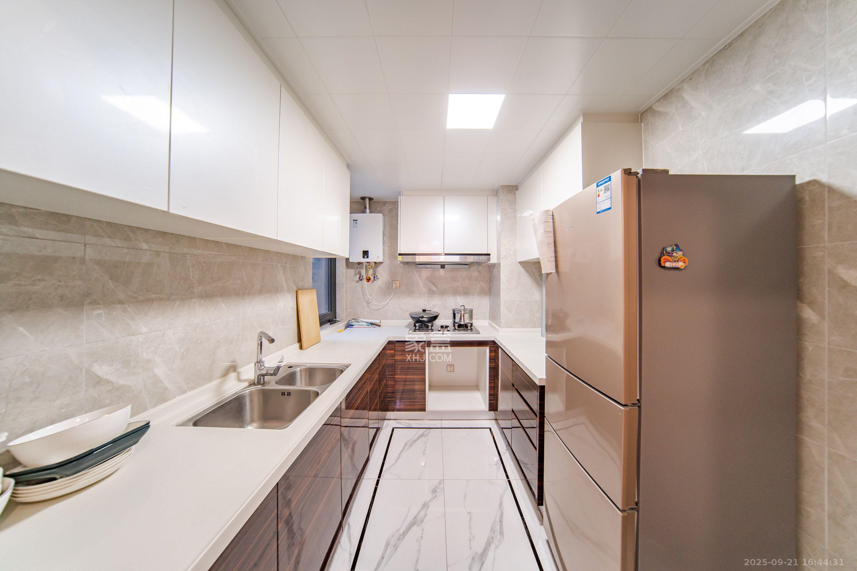 中海阅江府  3室2厅2卫    4300.0元/月室内图