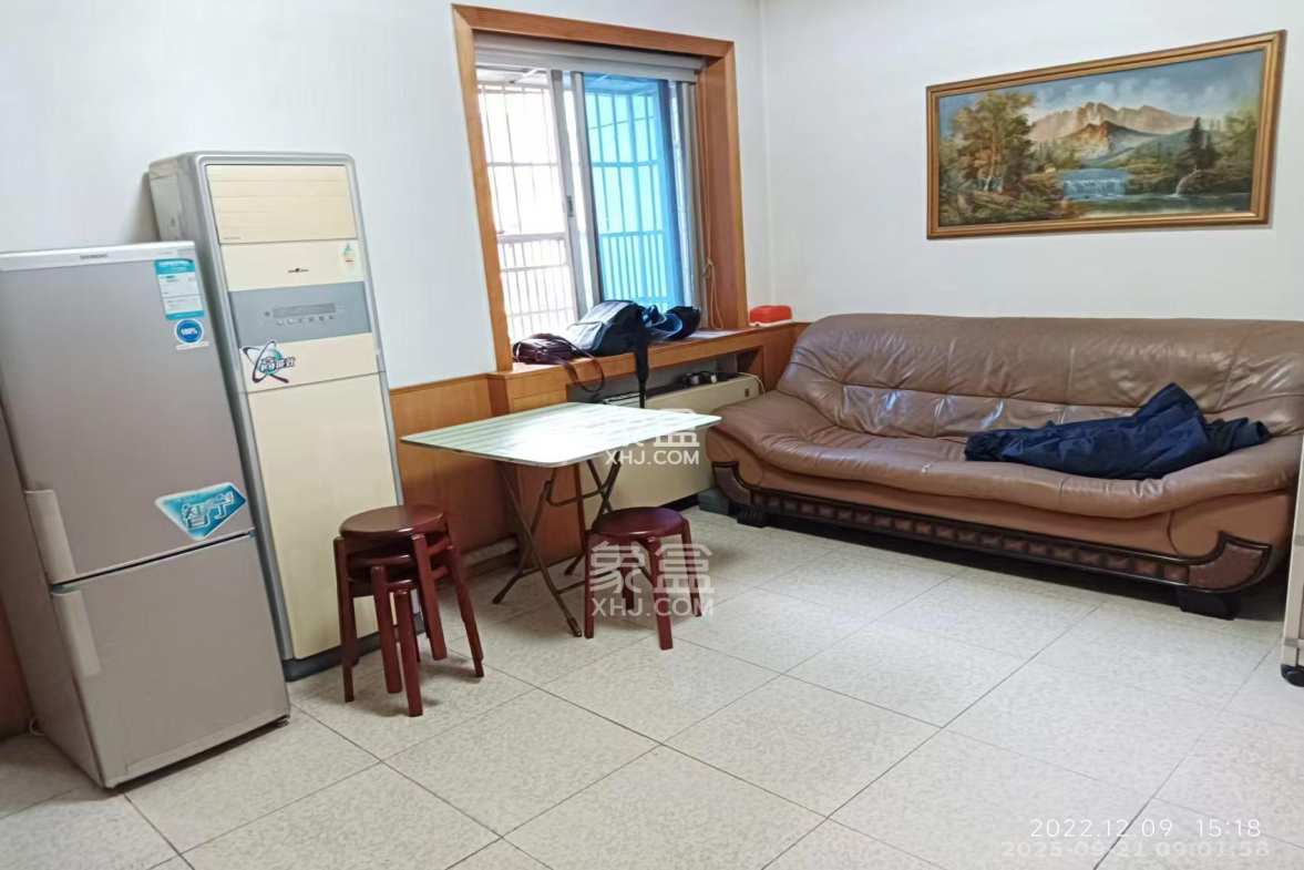 湖南大剧院 1室0厅0卫 2200.0元/月 湖南大剧院 1室0厅0卫 2200.0元/月室内图