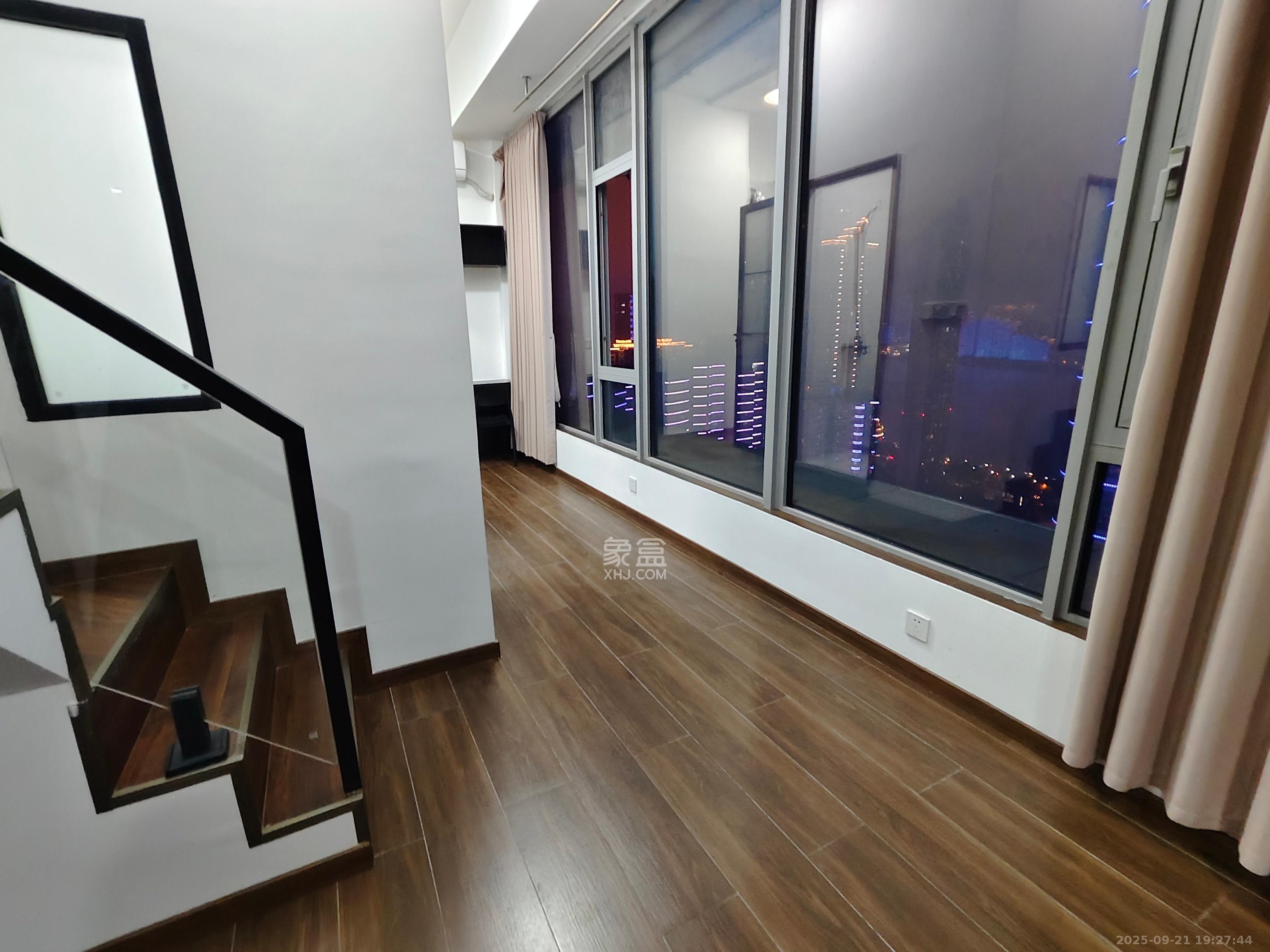 保利天禧EF区 1室1厅1卫 2300.0元/月 保利天禧EF区 1室1厅1卫 2300.0元/月室内图