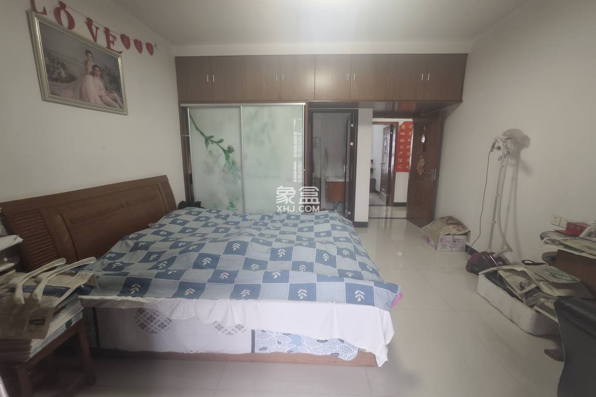 水木华庭 3室2厅2卫 78.0万 水木华庭 3室2厅2卫 78.0万客厅