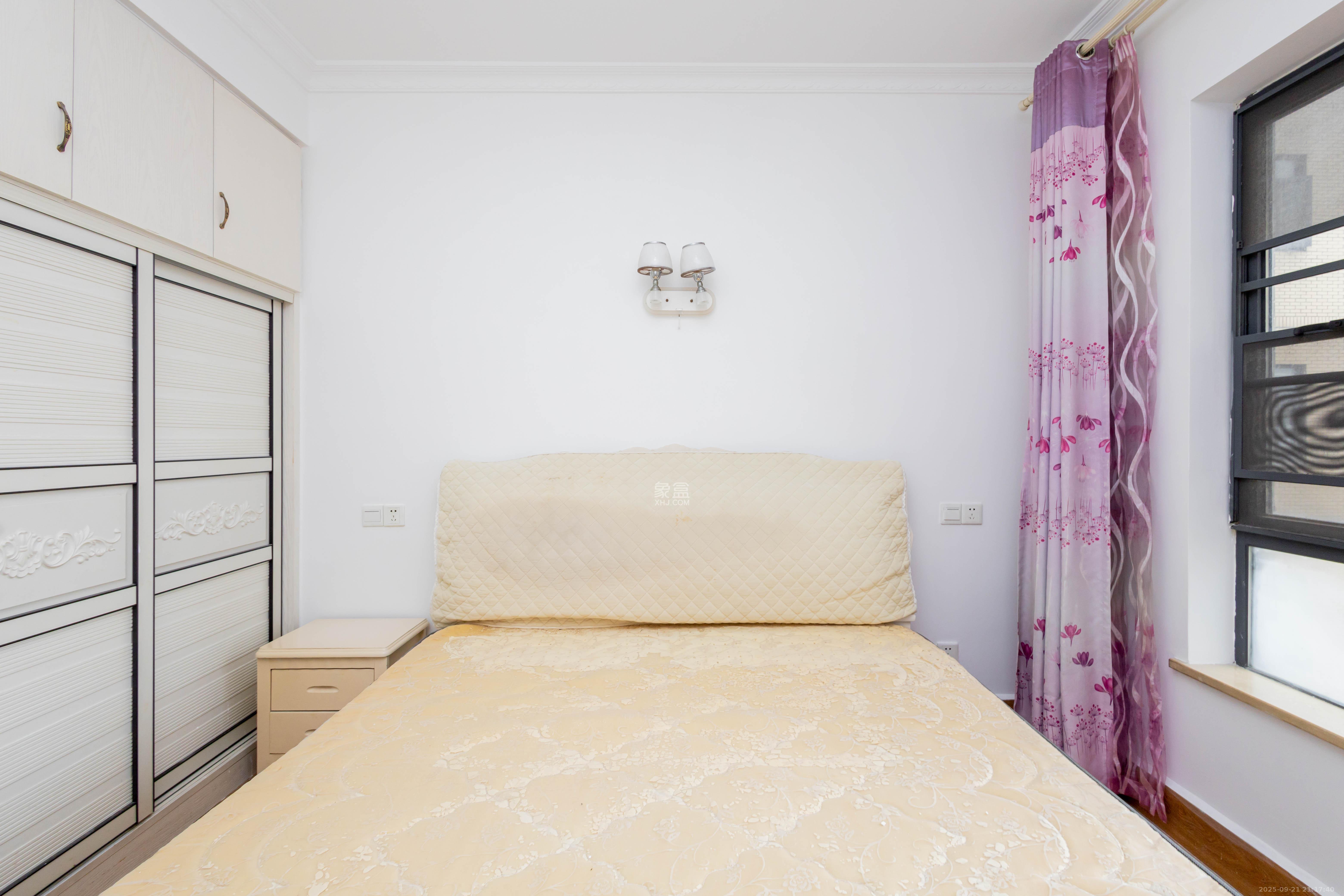 中国铁建国际城二期 3室2厅1卫 50.8万 中国铁建国际城二期 3室2厅1卫 50.8万卧室