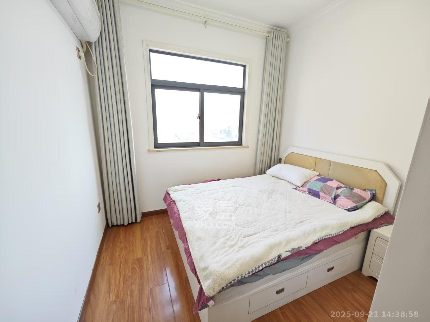 杜鹃文苑 3室2厅2卫 2400.0元/月 杜鹃文苑 3室2厅2卫 2400.0元/月室内图