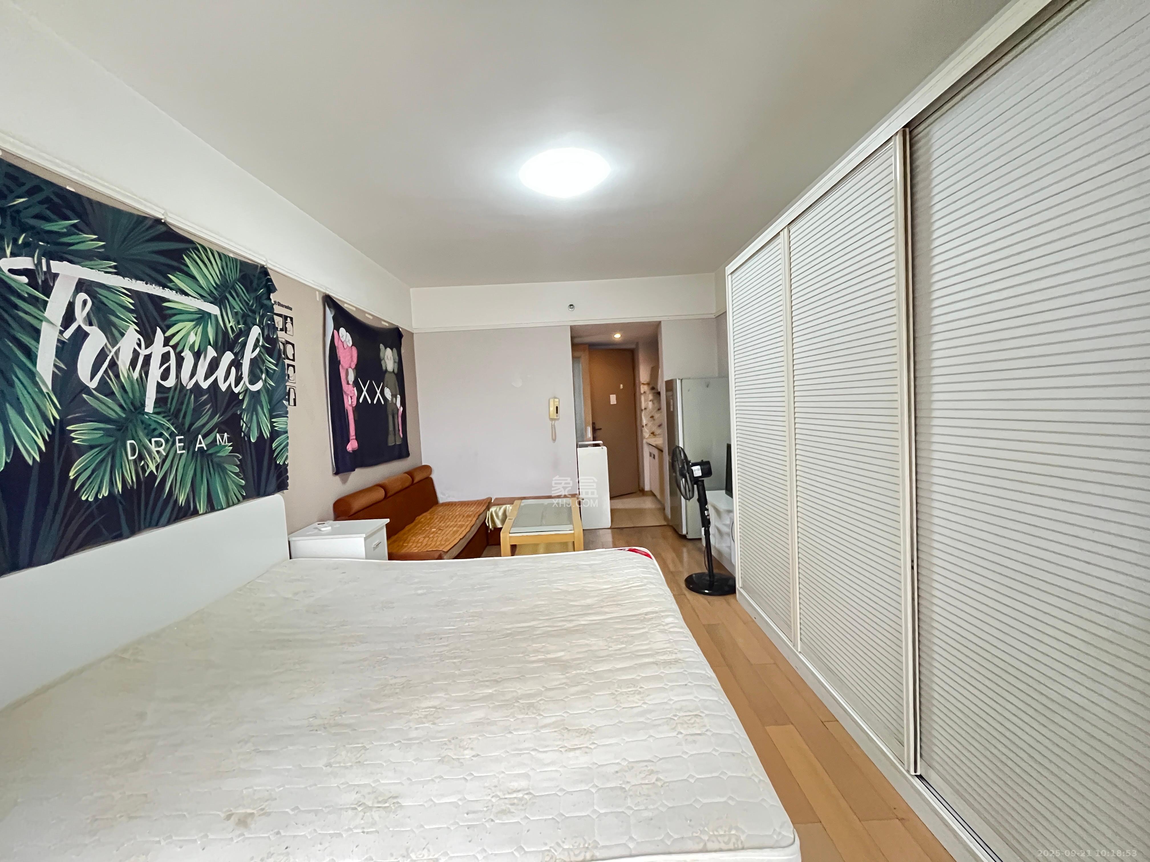 万科金色家园  1室0厅0卫    1200.0元/月室内图