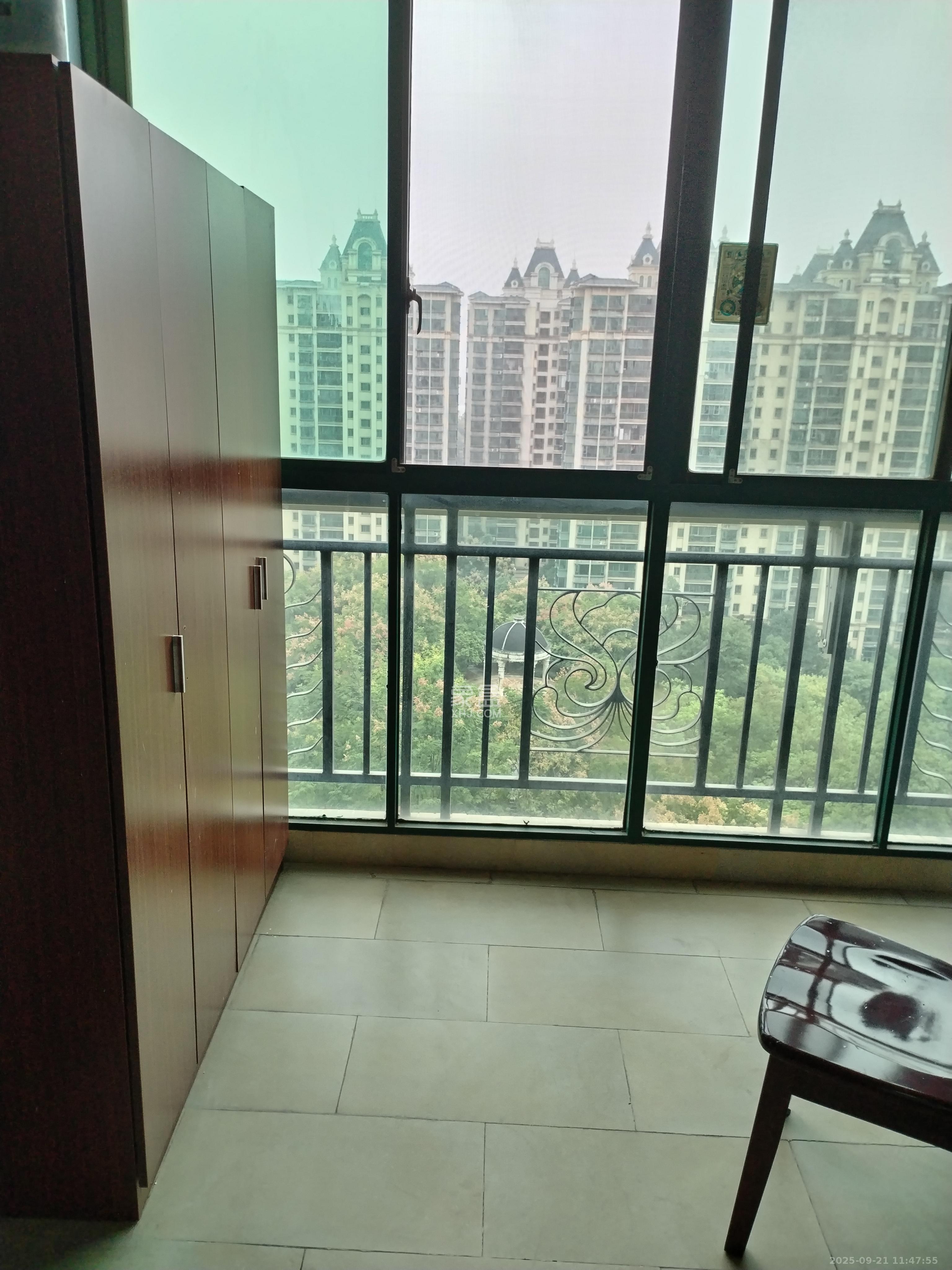 恒大华府  4室2厅2卫    4600.0元/月室内图