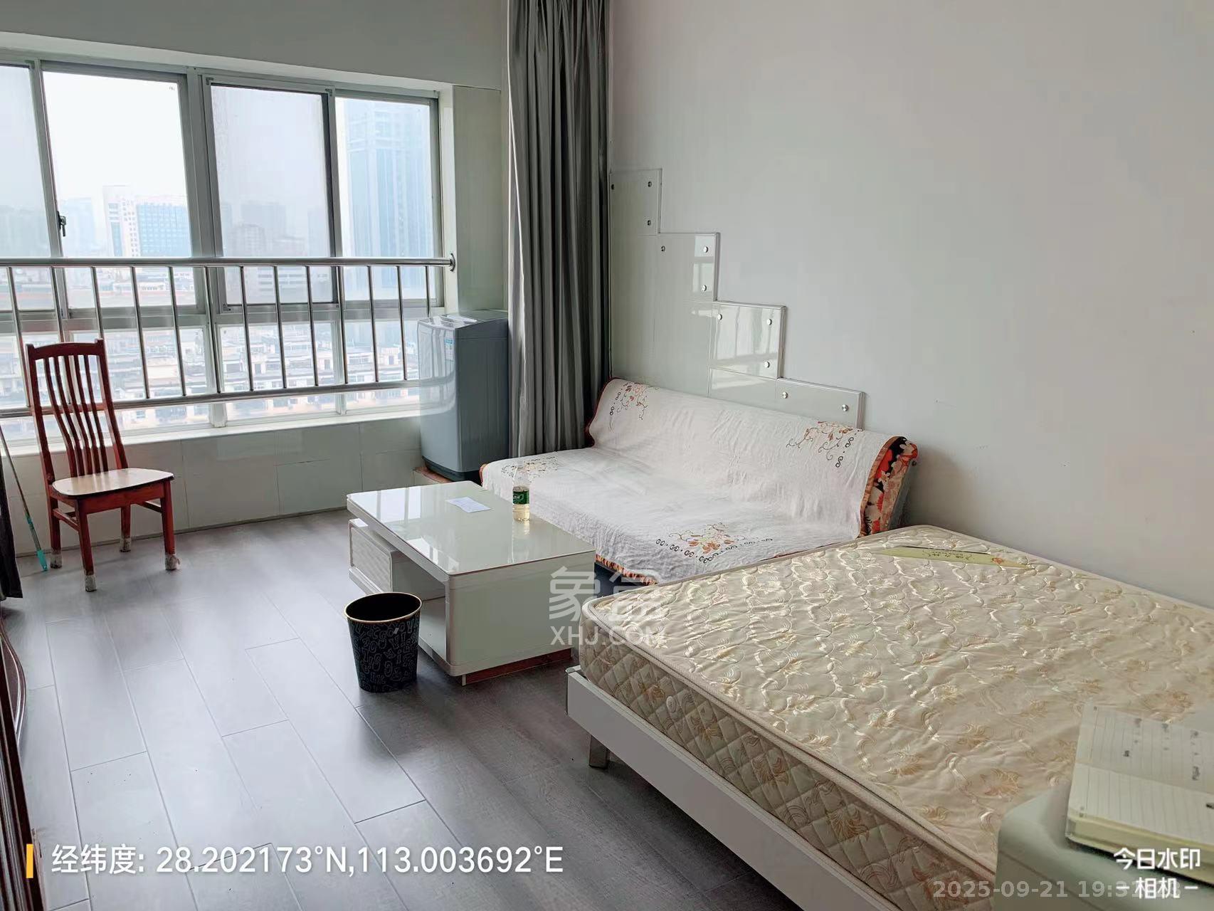锦华时代  1室1厅1卫    1700.0元/月